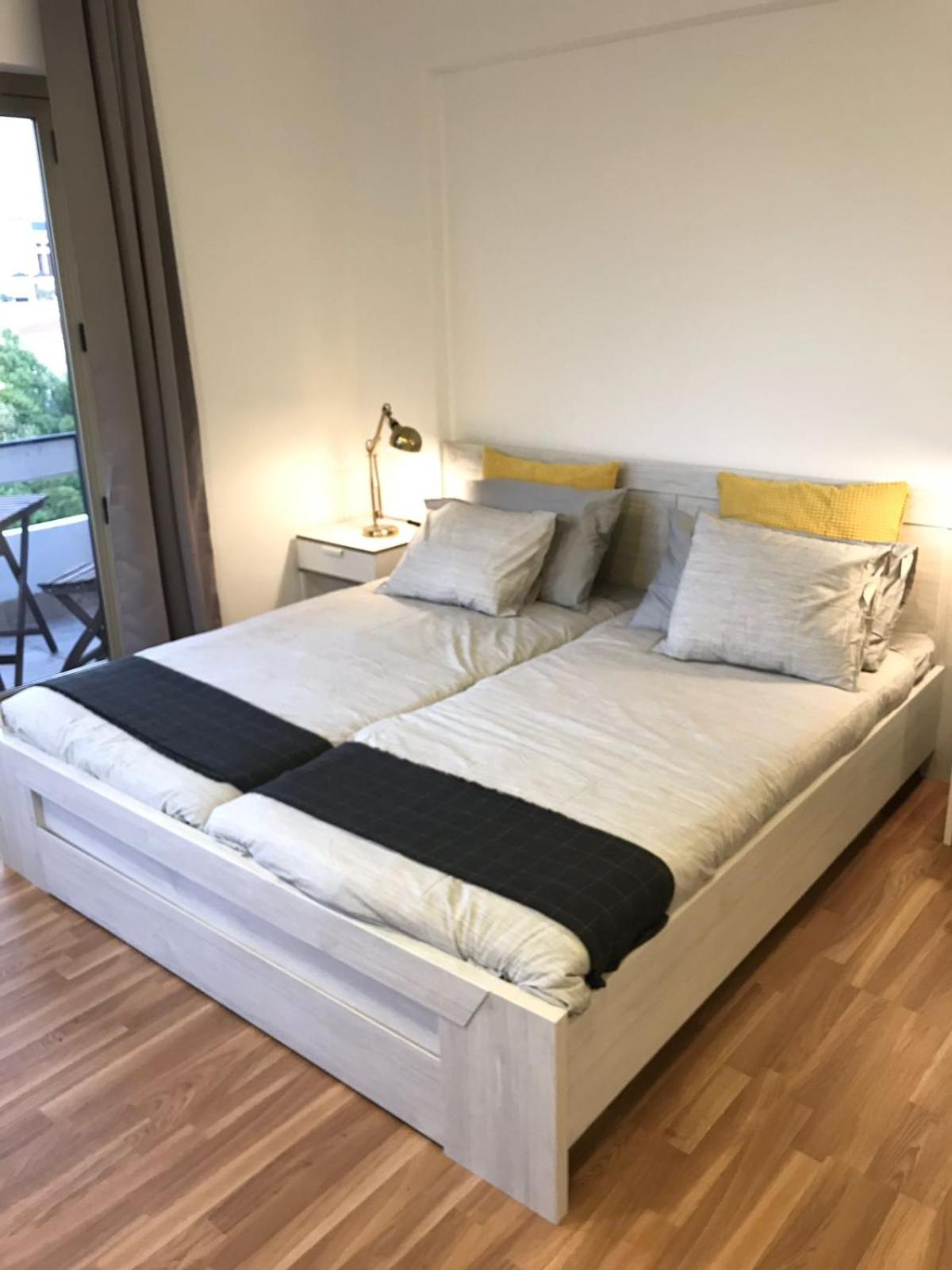 Family Suite with Balcony - Photo 13