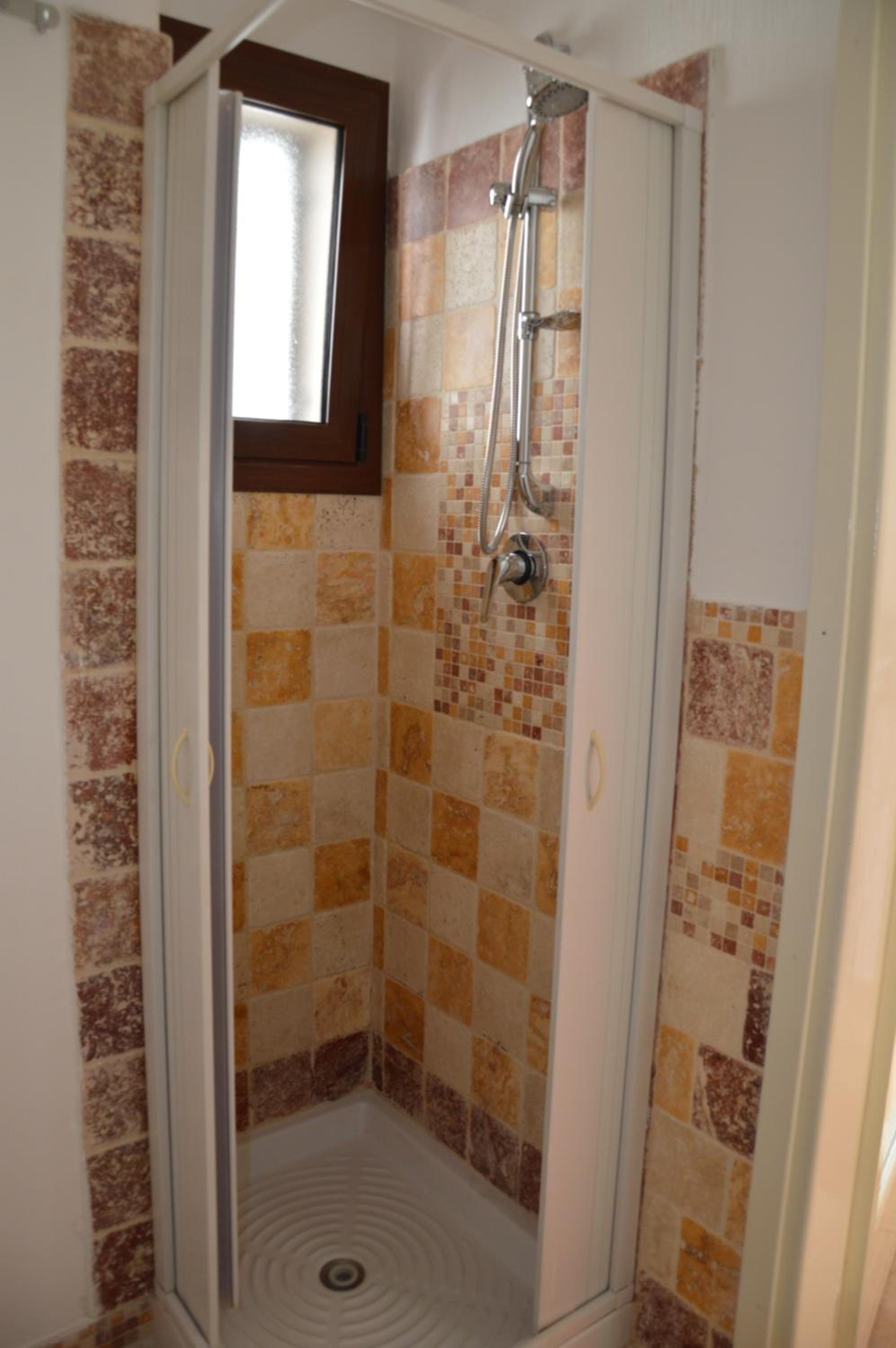 Studio Apartment - Photo 3