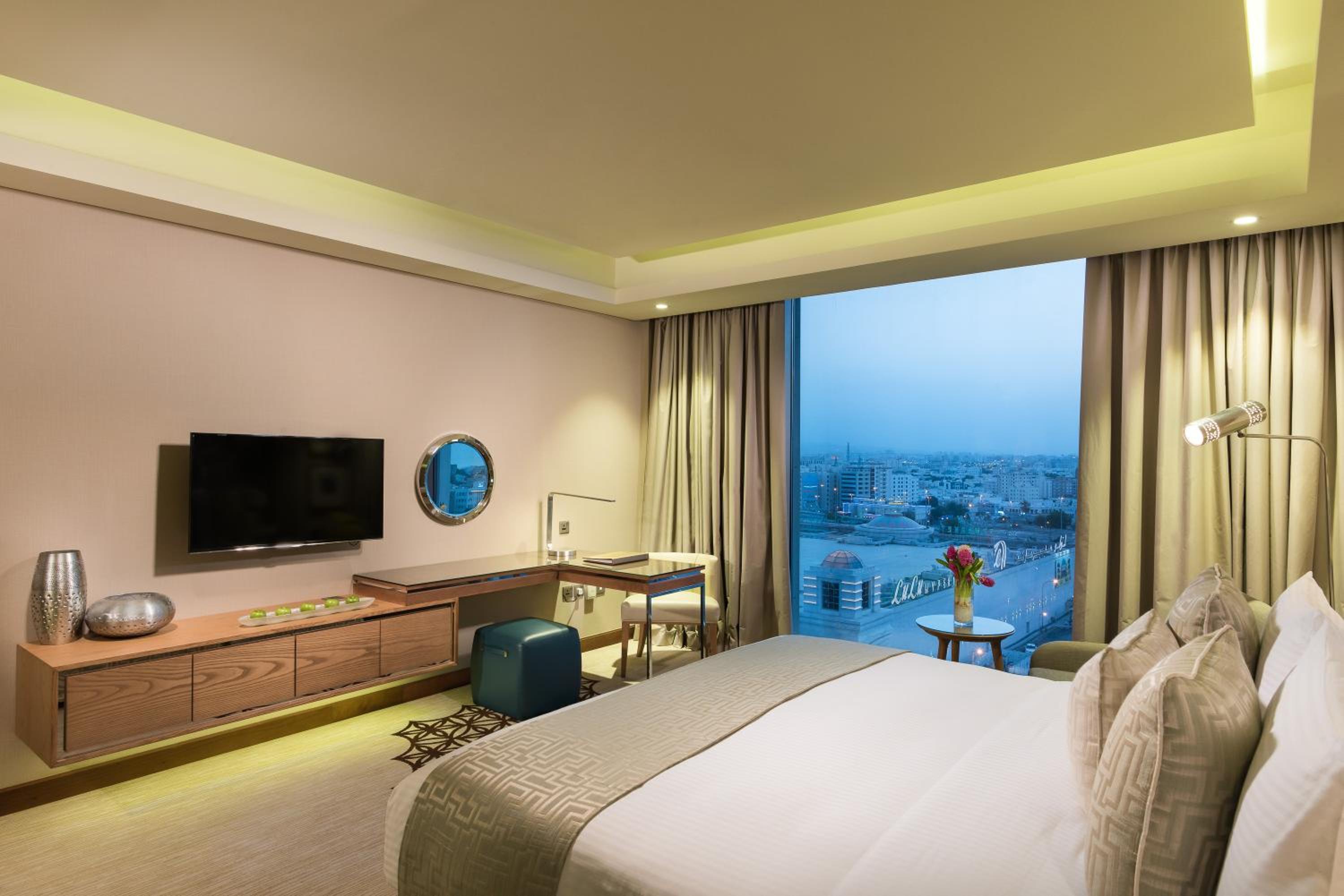 Club King Room with Executive Lounge Access - 30% discount in Spa, Food and Beverage, Early Check in at 10:00 am and Late checkout till 4 pm (Subject to Availability)