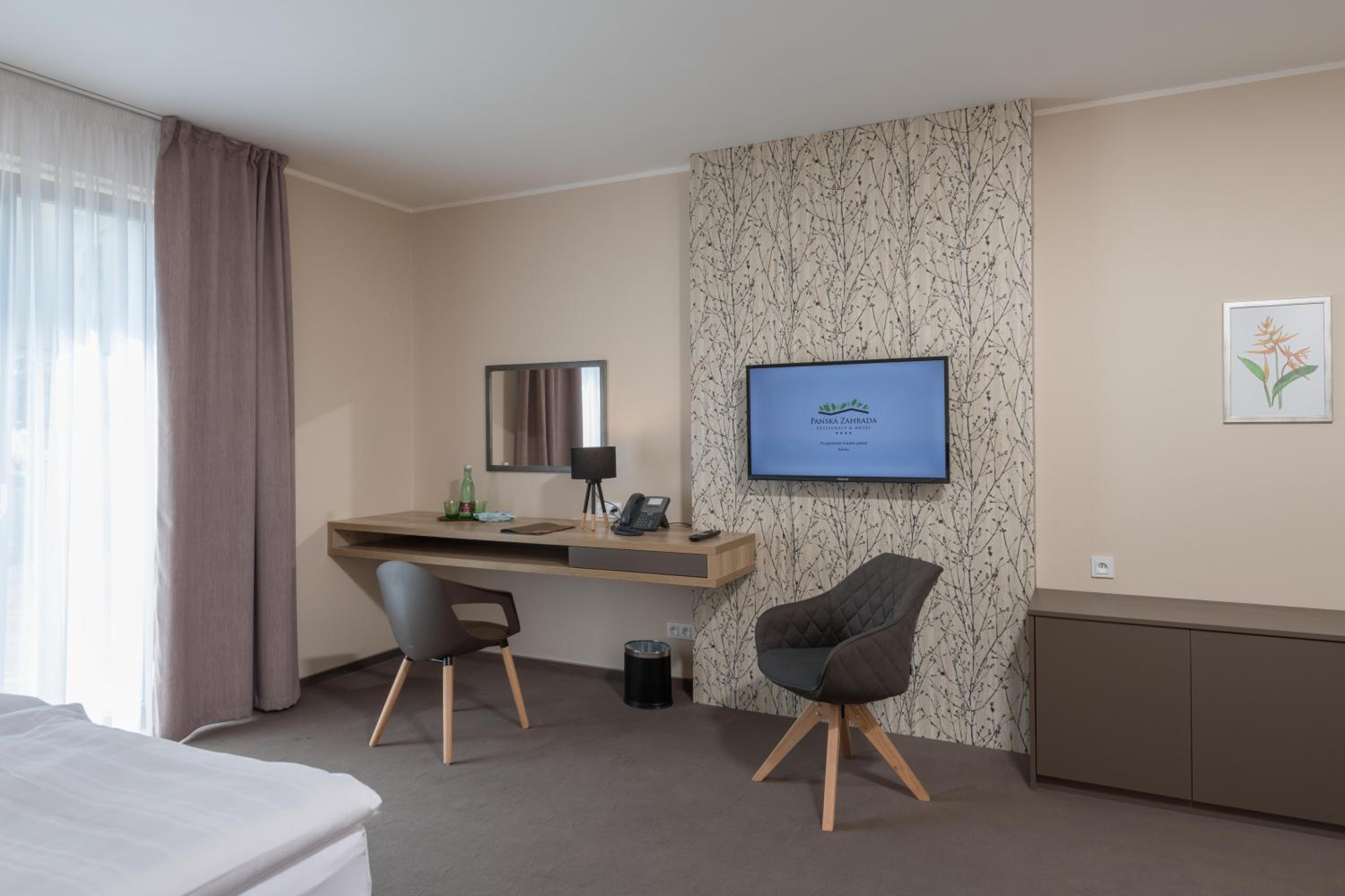 Triple Room with Garden photo 3