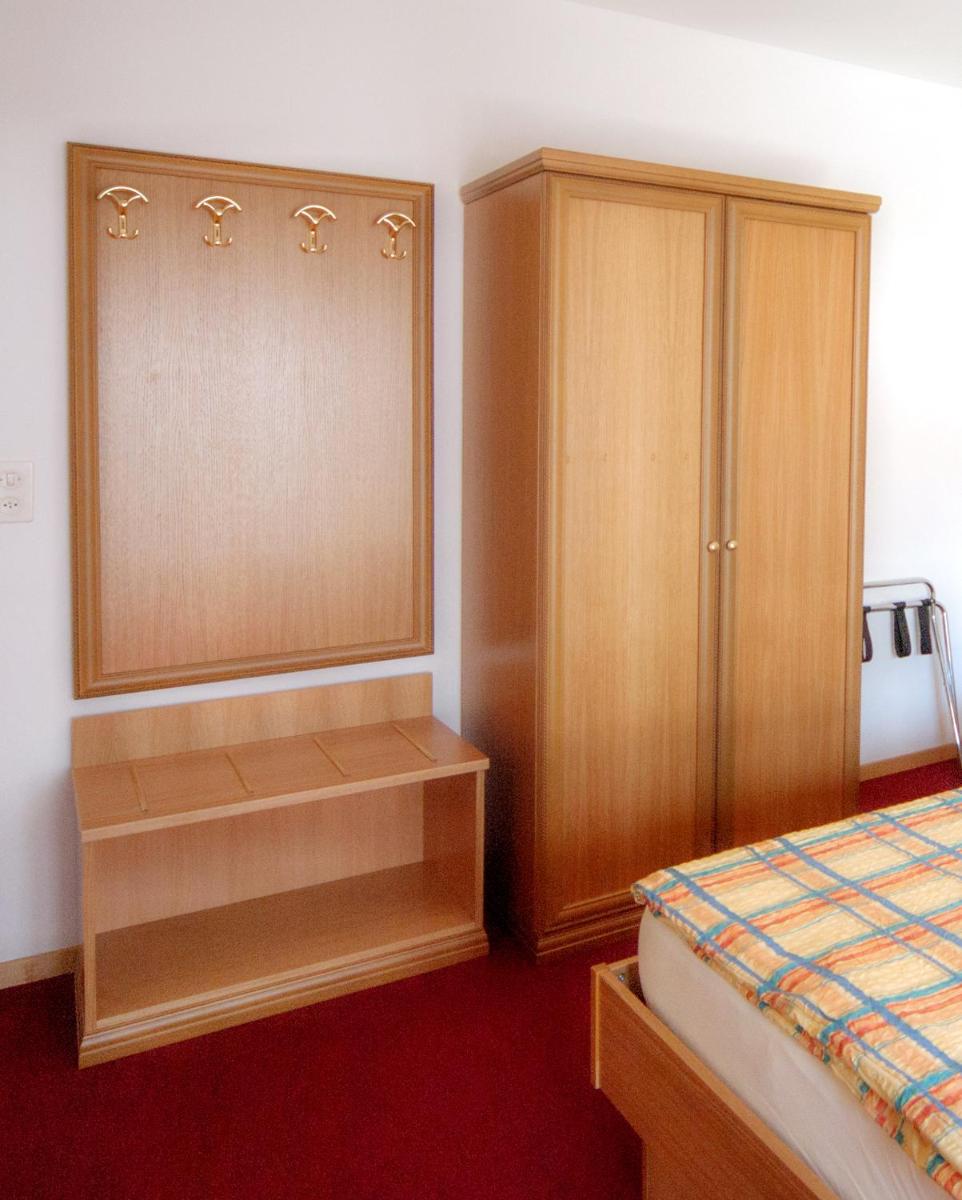 Double or Twin Room photo 2