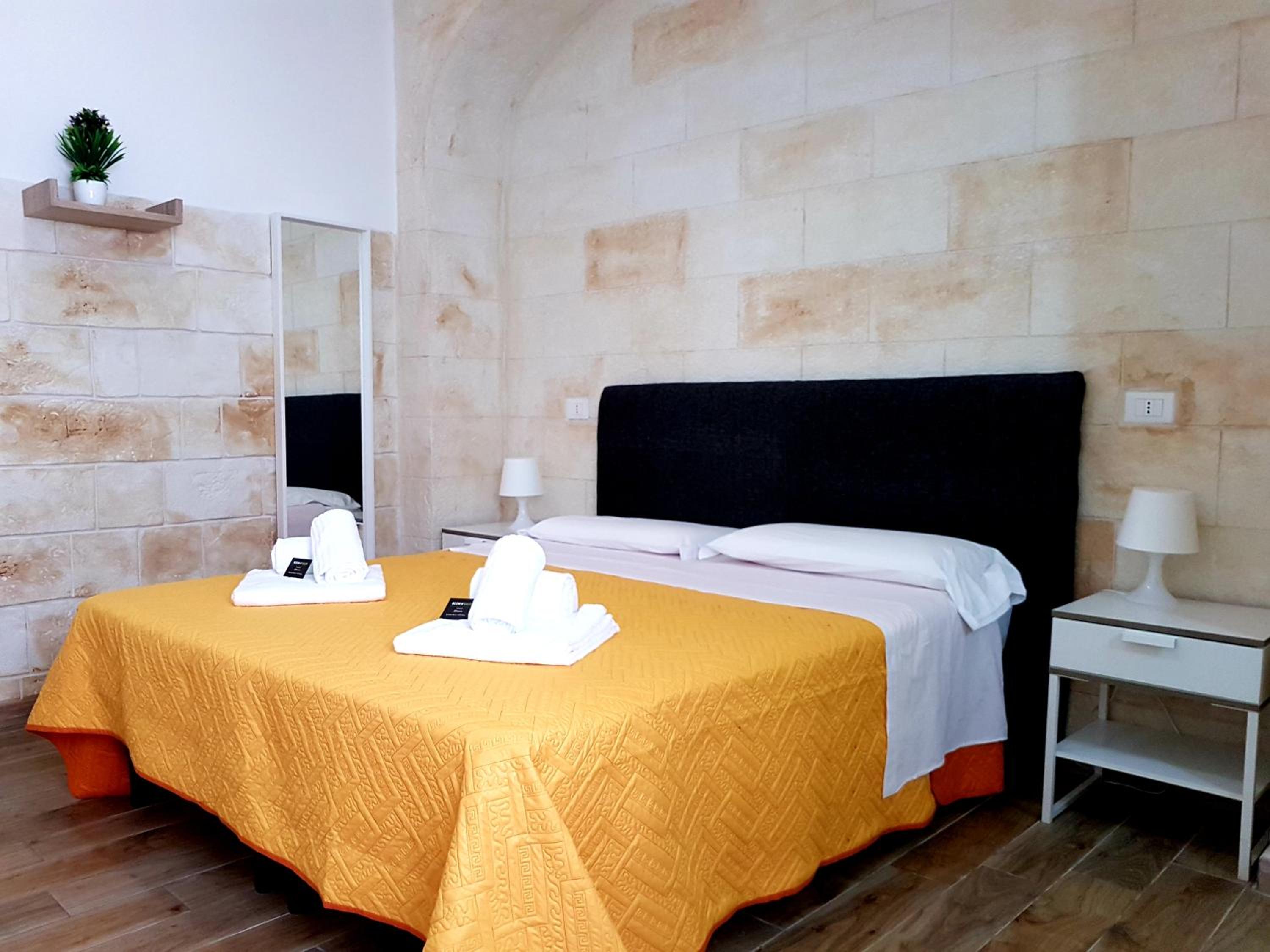 Deluxe Double Room - Photo 8