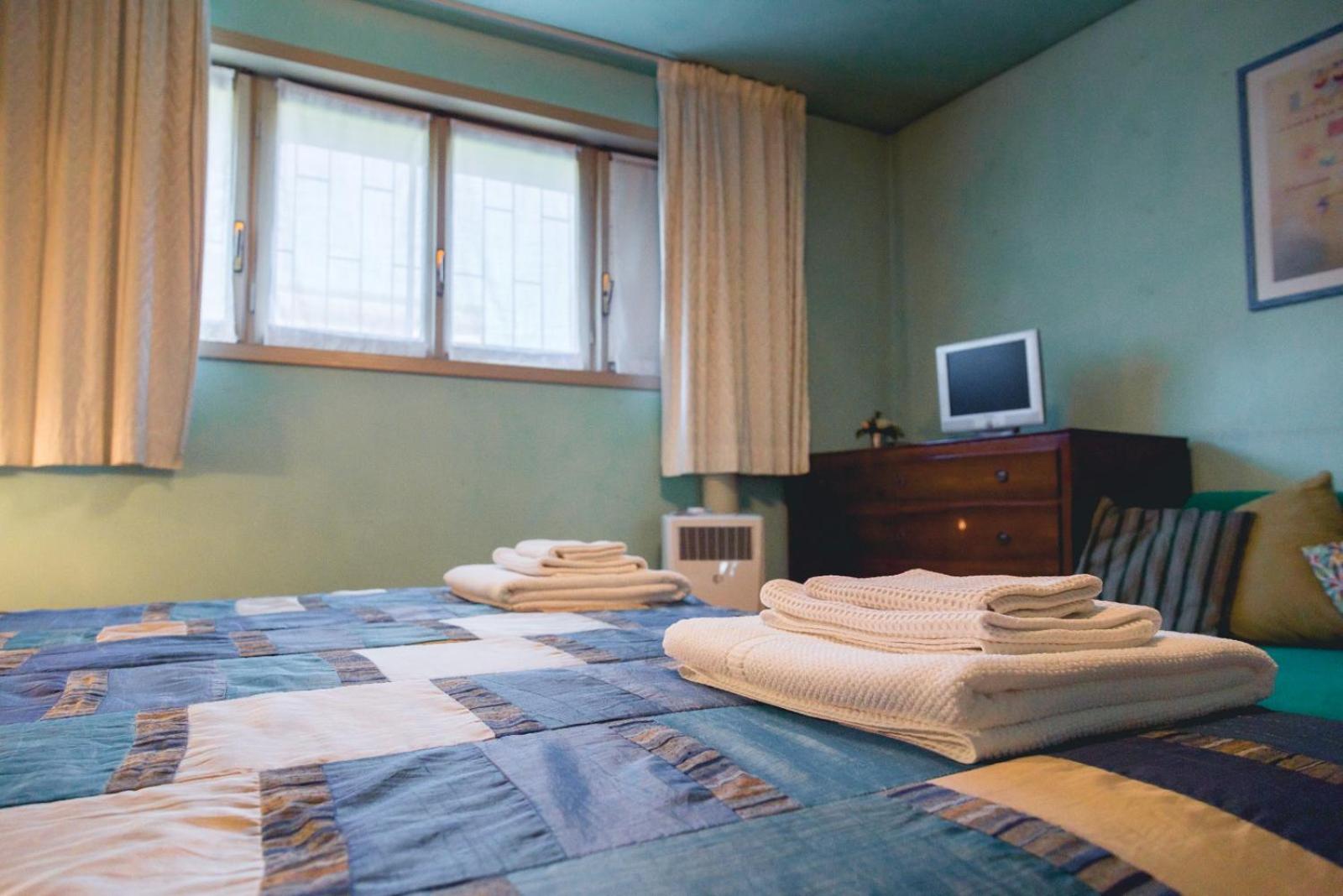 Double Room with Private External Bathroom
