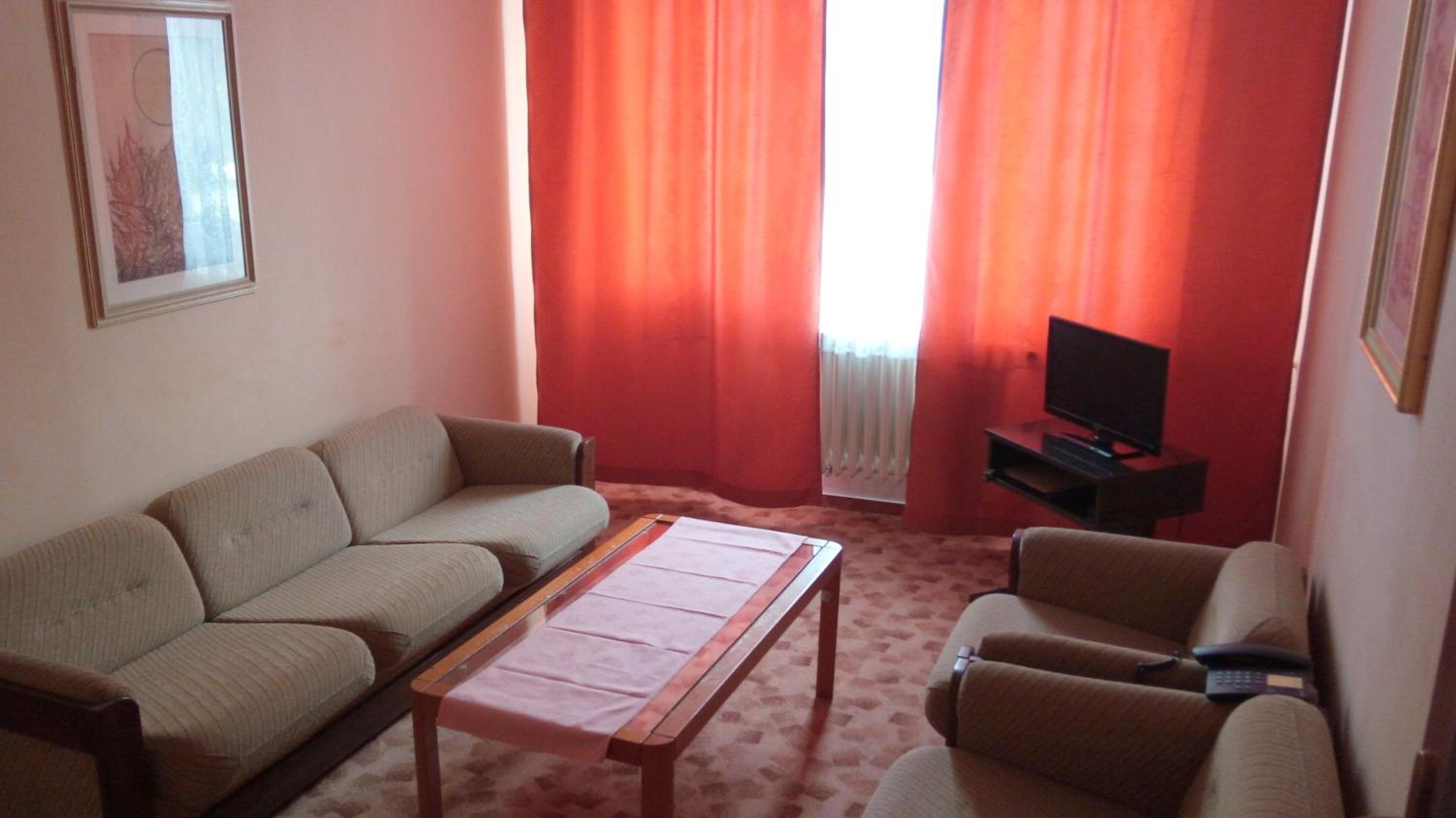 Apartment - Ground Floor - Photo 8