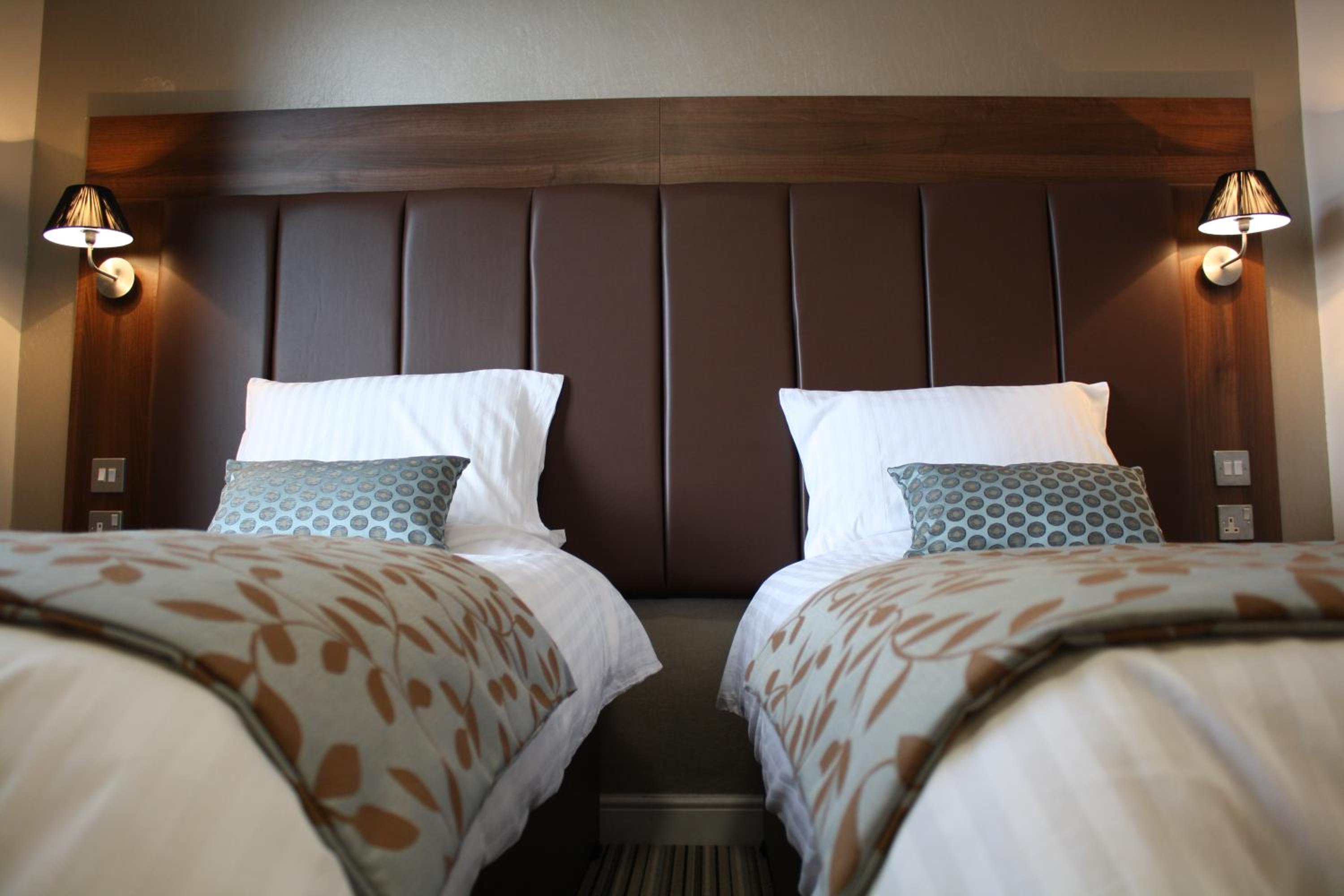 Superior Twin Room - Photo 1