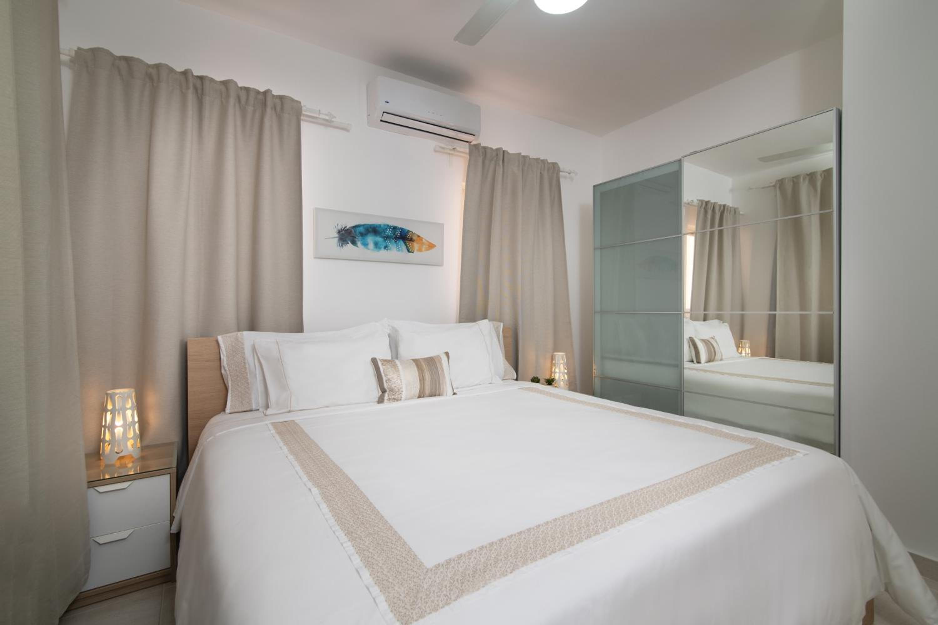 Deluxe Double Room with Terrace