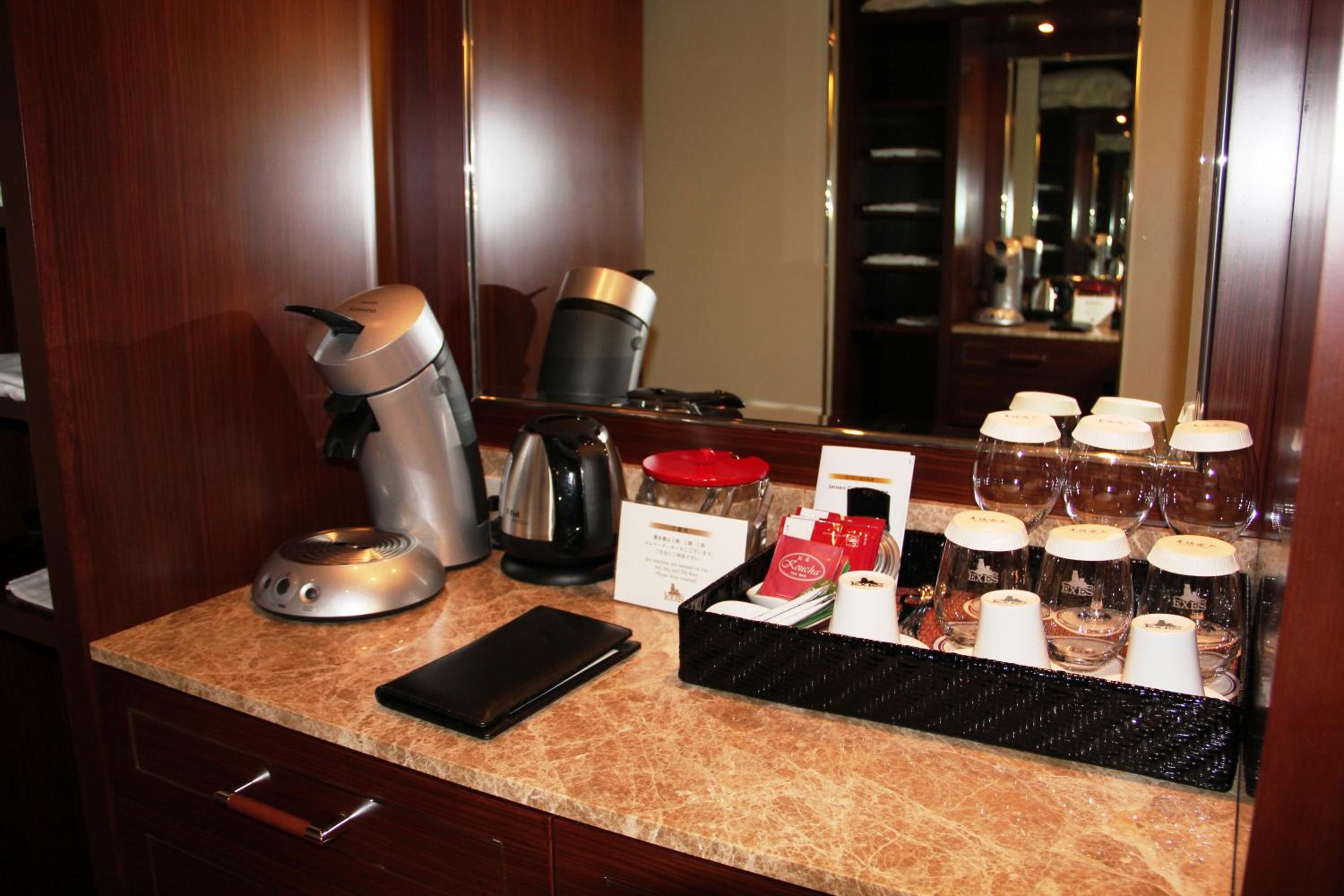 Premier Twin Triple Room