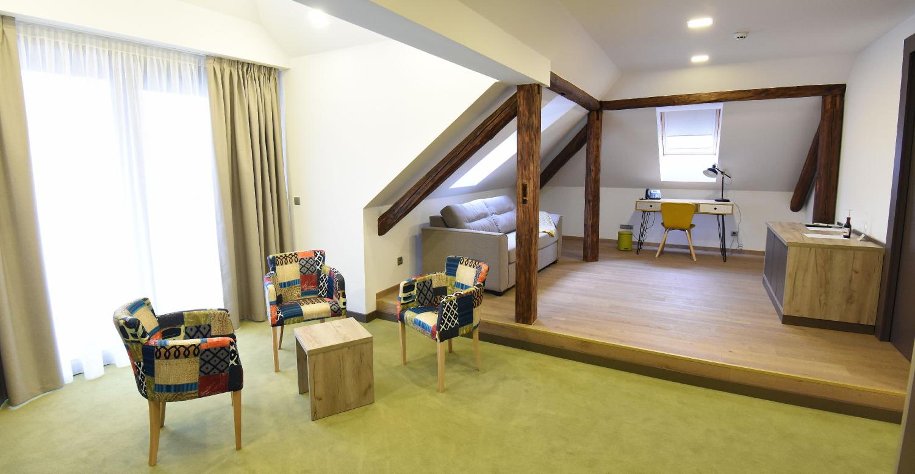 Superior Suite - Photo 4