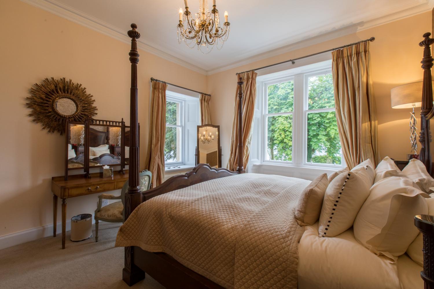 Deluxe Double Room with Lake View