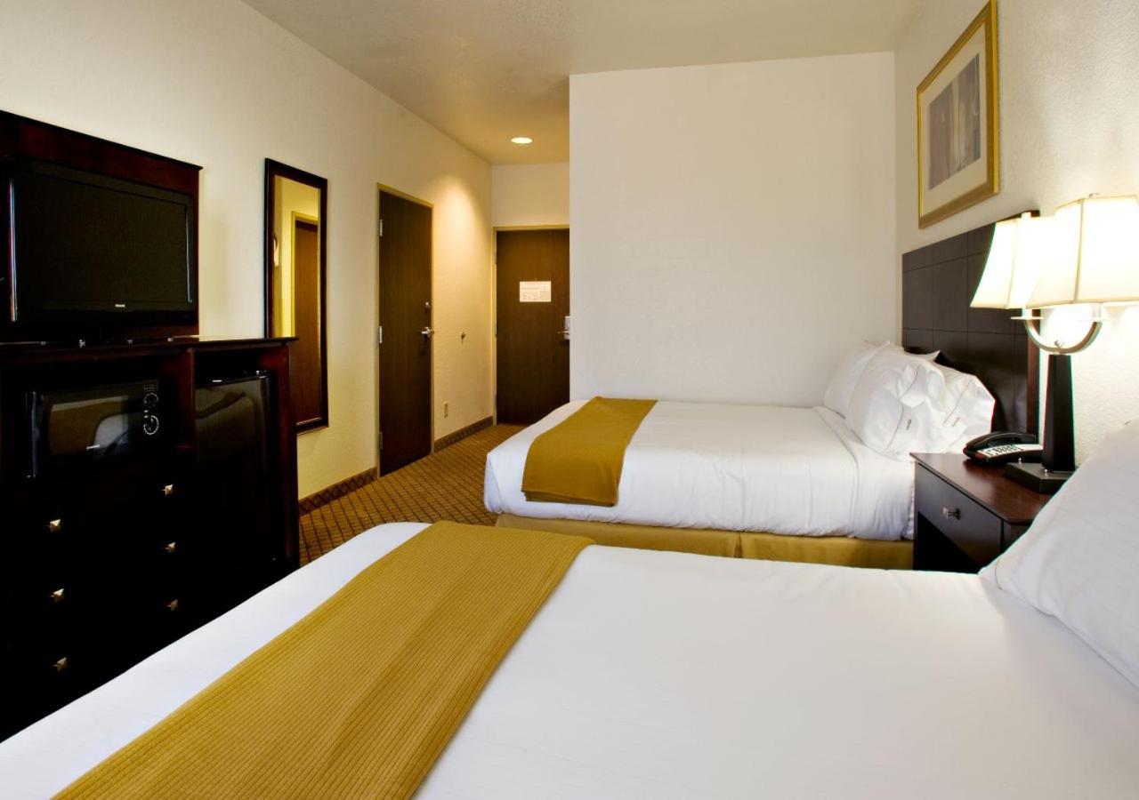Holiday Inn Express & Suites Childress by IHG