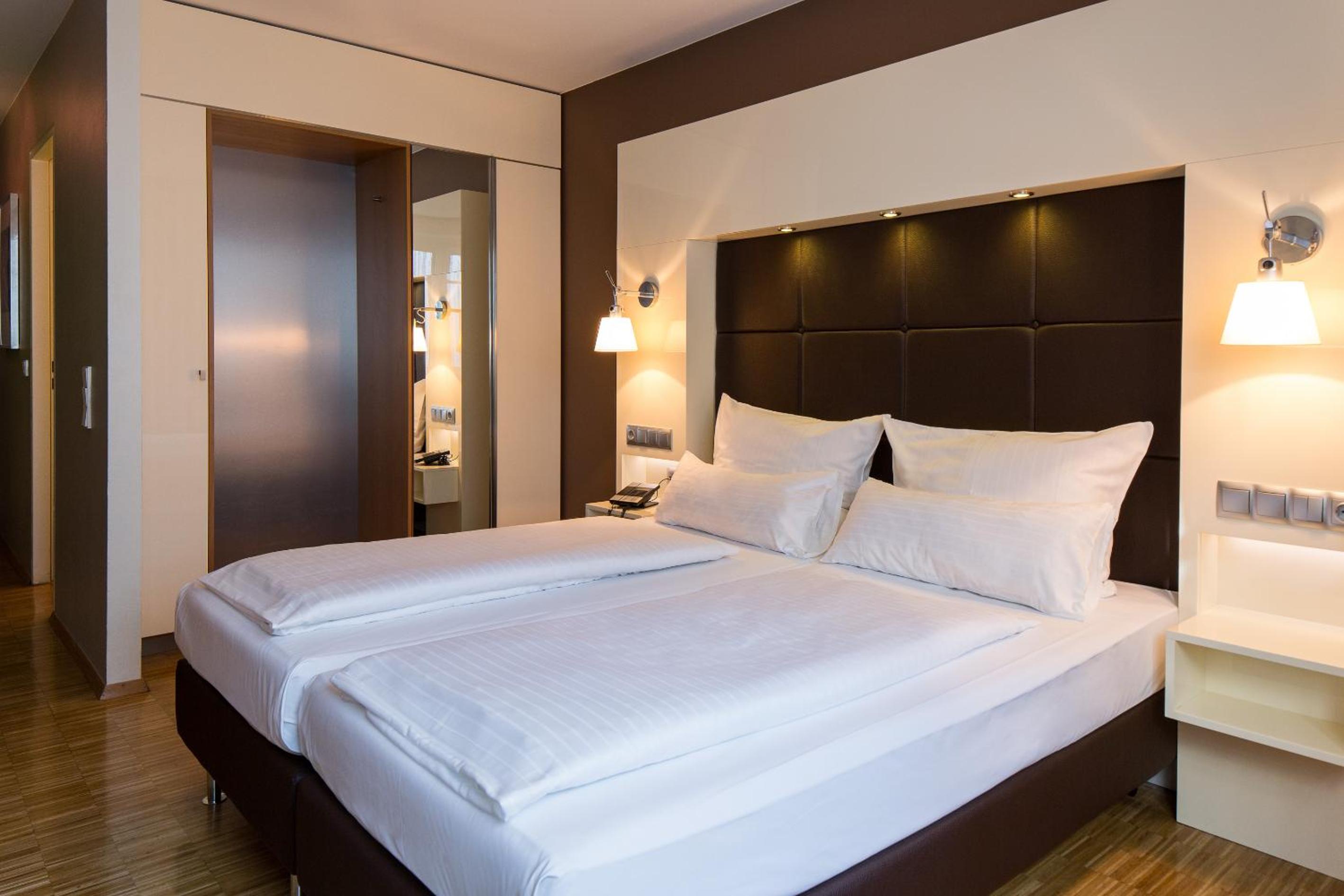 Double Room - Photo 4