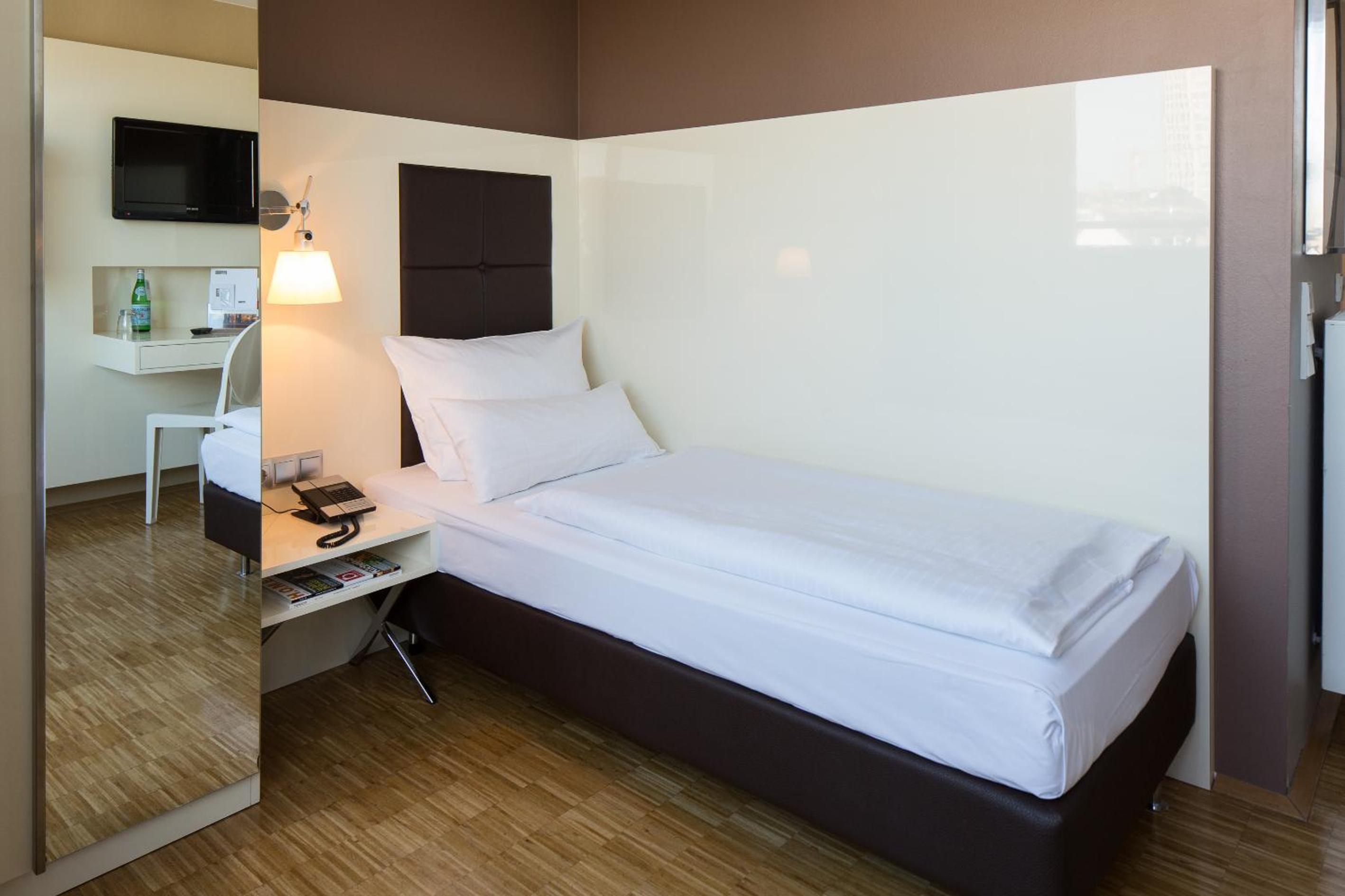 Hotel Santo - Photo 3