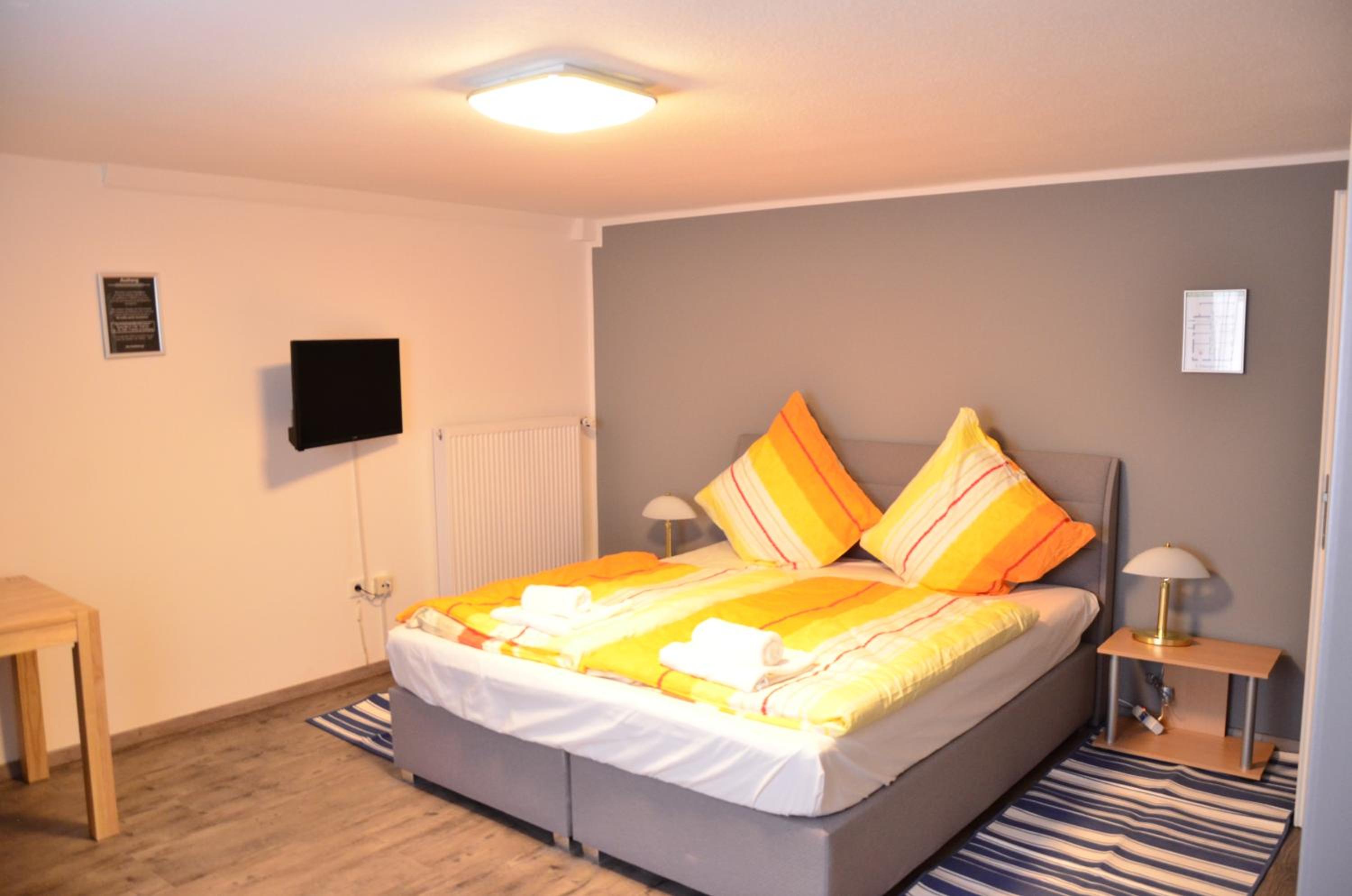 Double Room - Photo 5