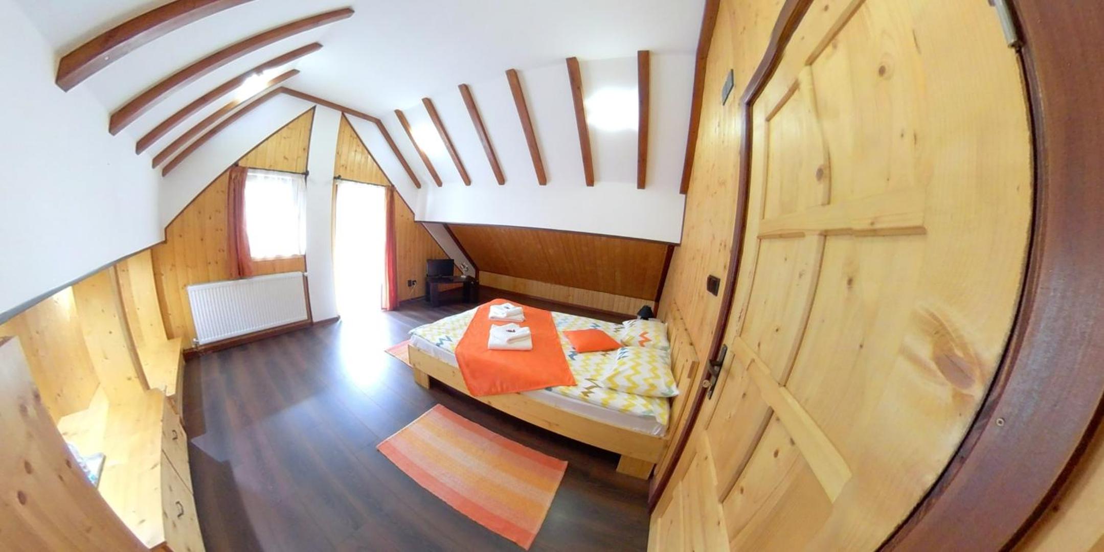 Three-Bedroom Apartment - Photo 11