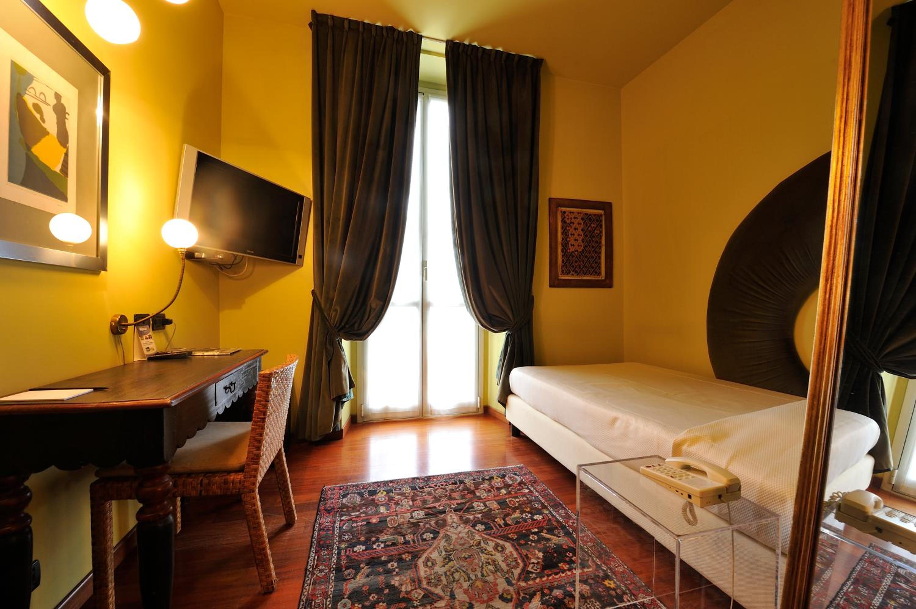Deluxe Single Room photo 3