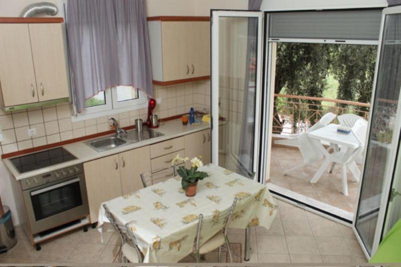 Two-Bedroom Apartment - Photo 2