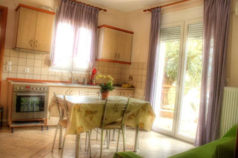 Two-Bedroom Apartment - Photo 4