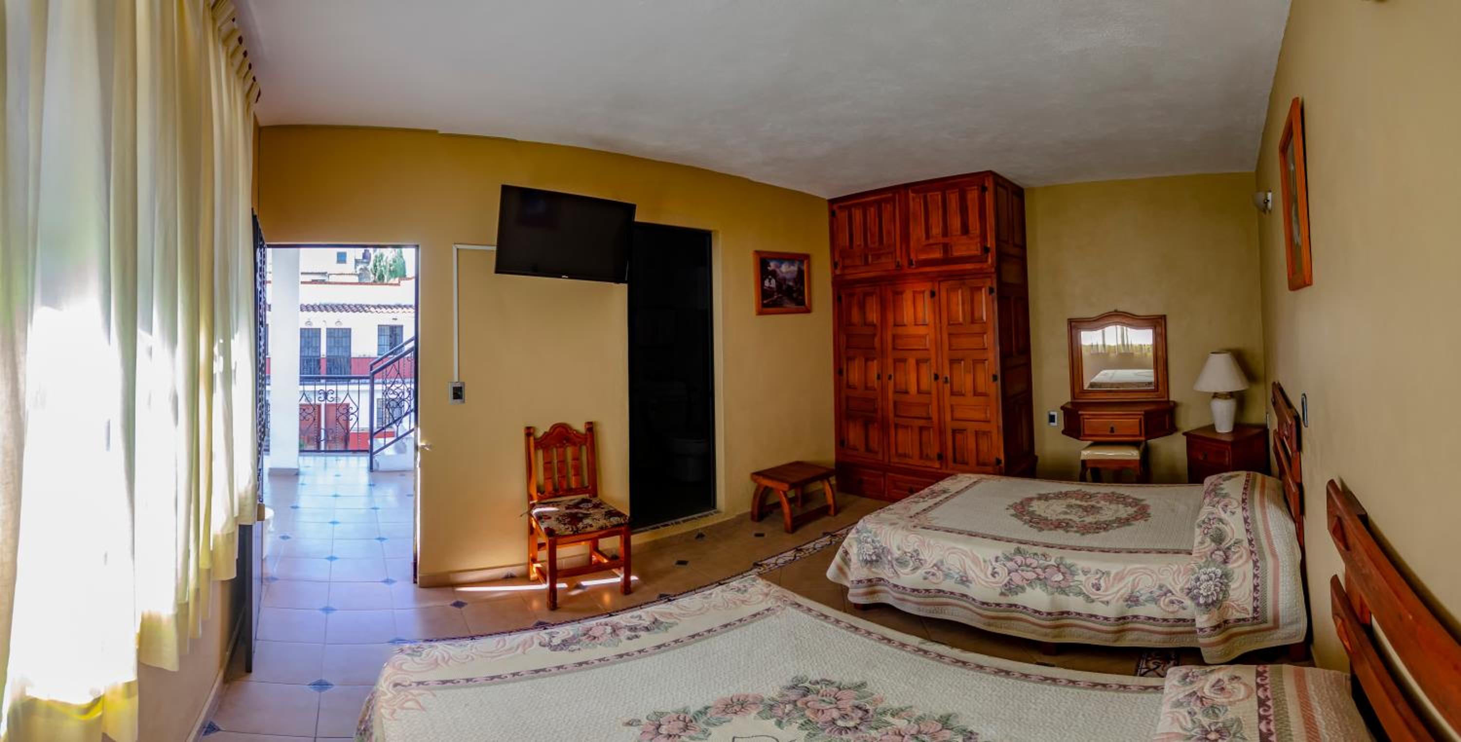 Triple Room photo 2