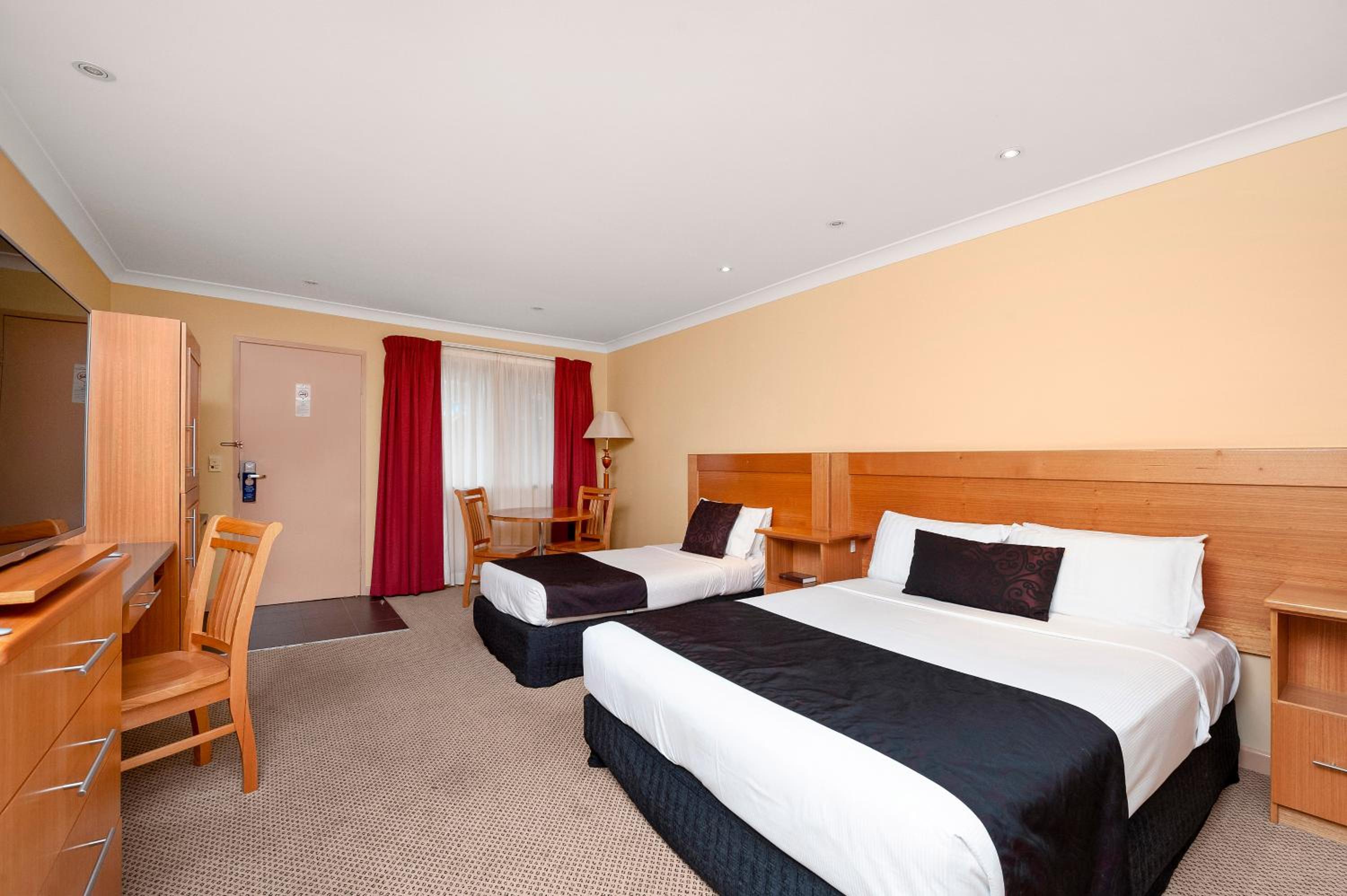 Executive Twin Room - Photo 4
