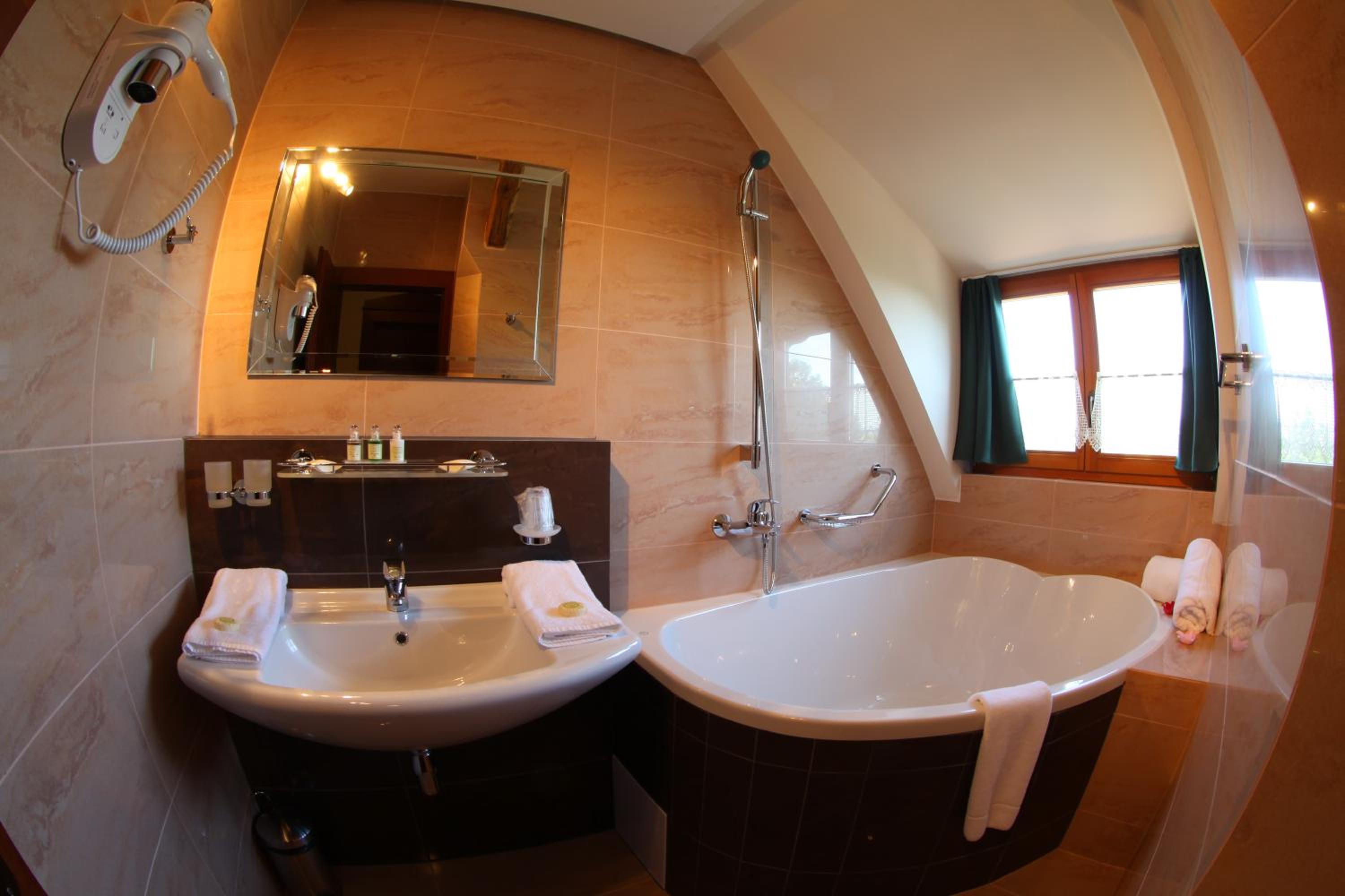 Apartment - Split Level - Photo 6