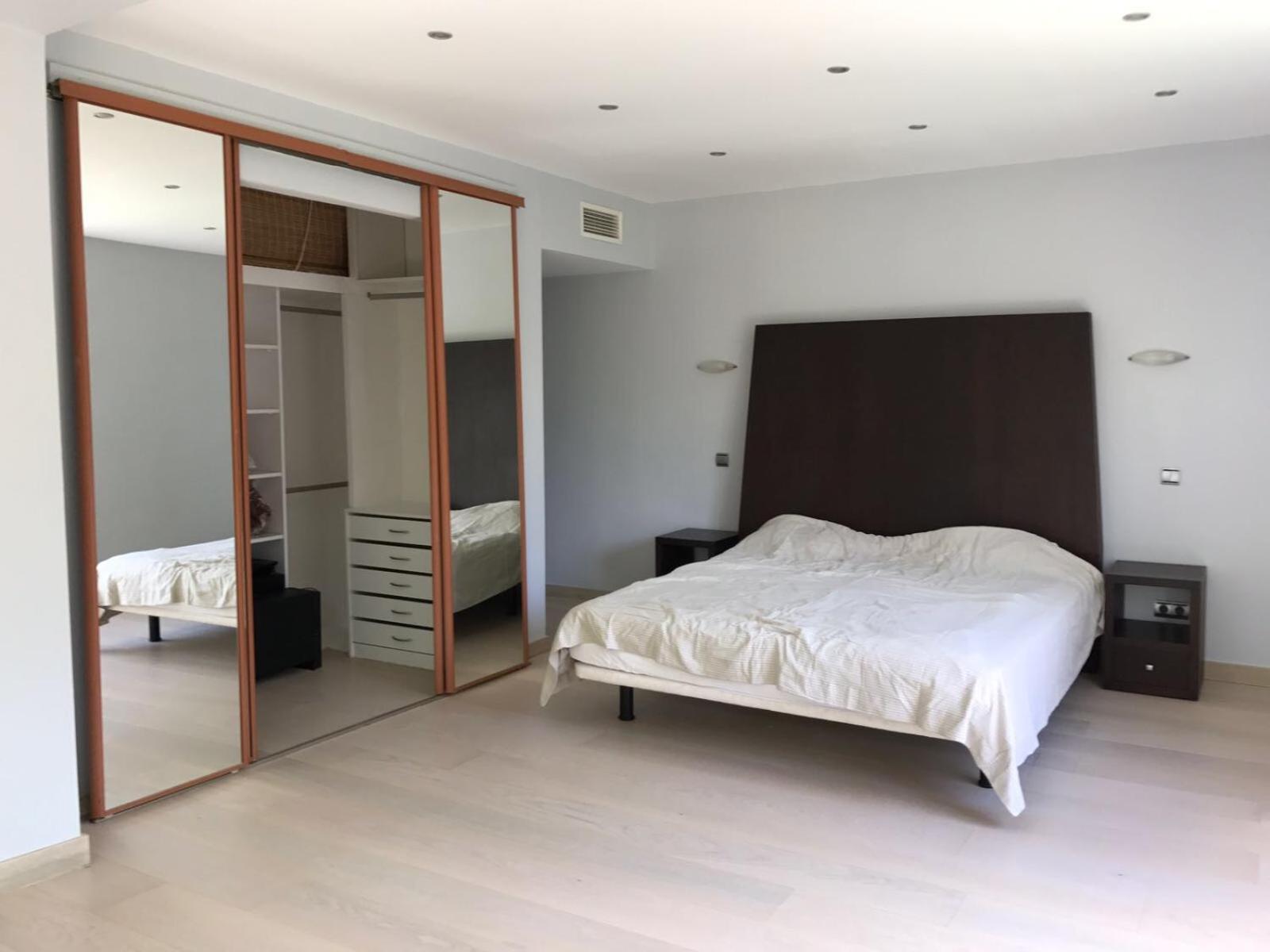 Villa de Tres Habitaciones