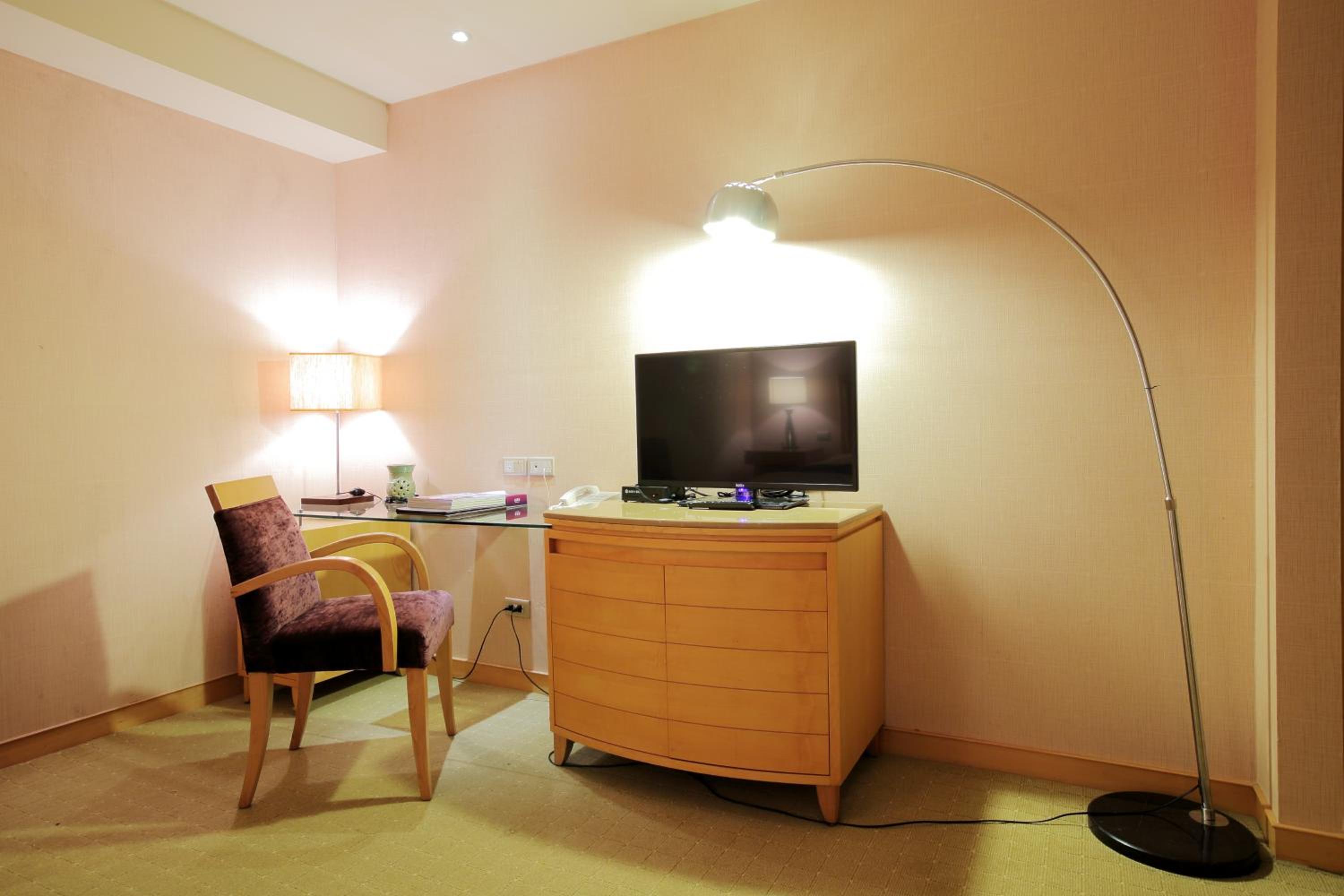Double Room - Meihua Lake Bicycle Package photo 2