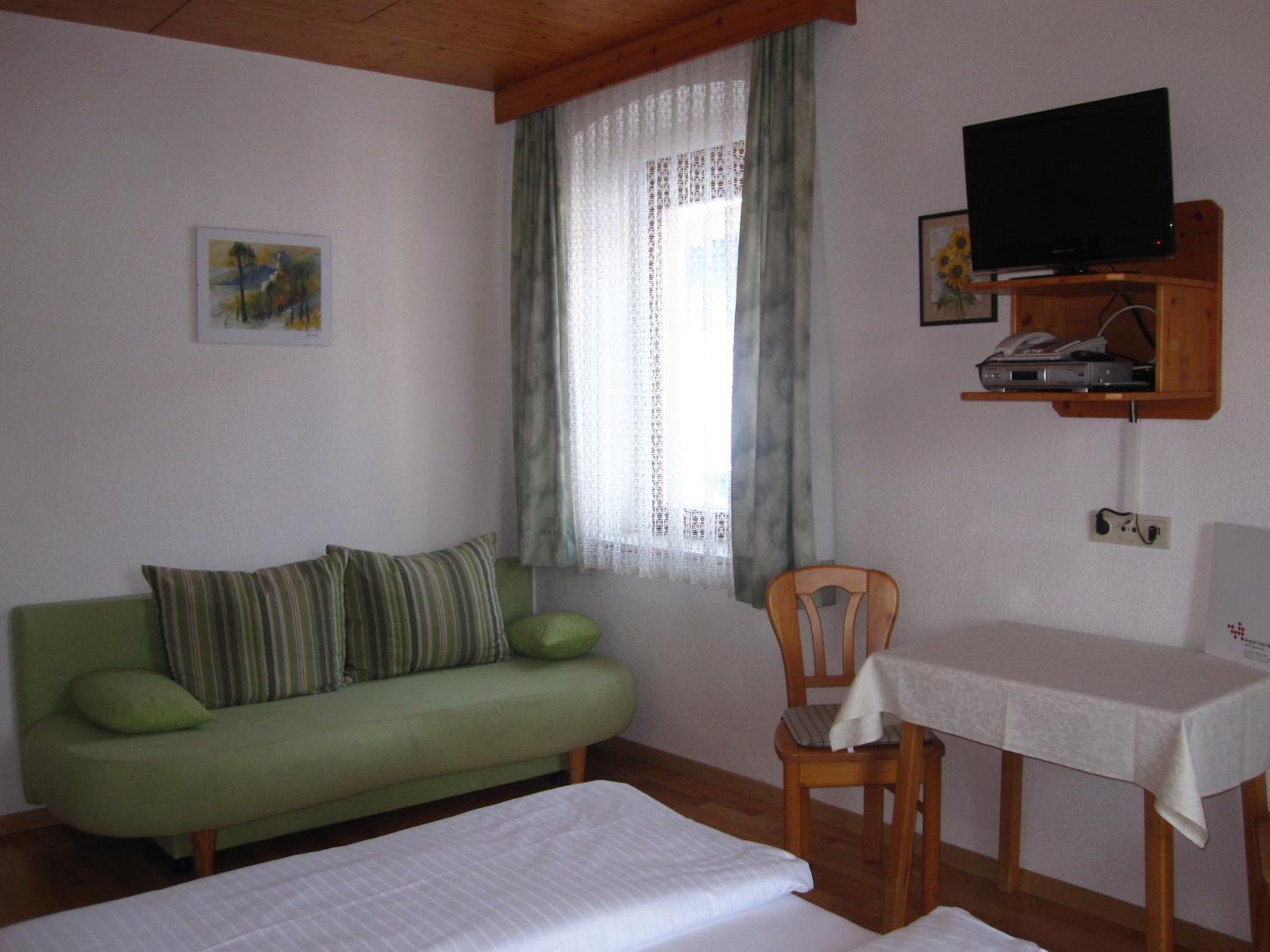 Triple Room photo 2