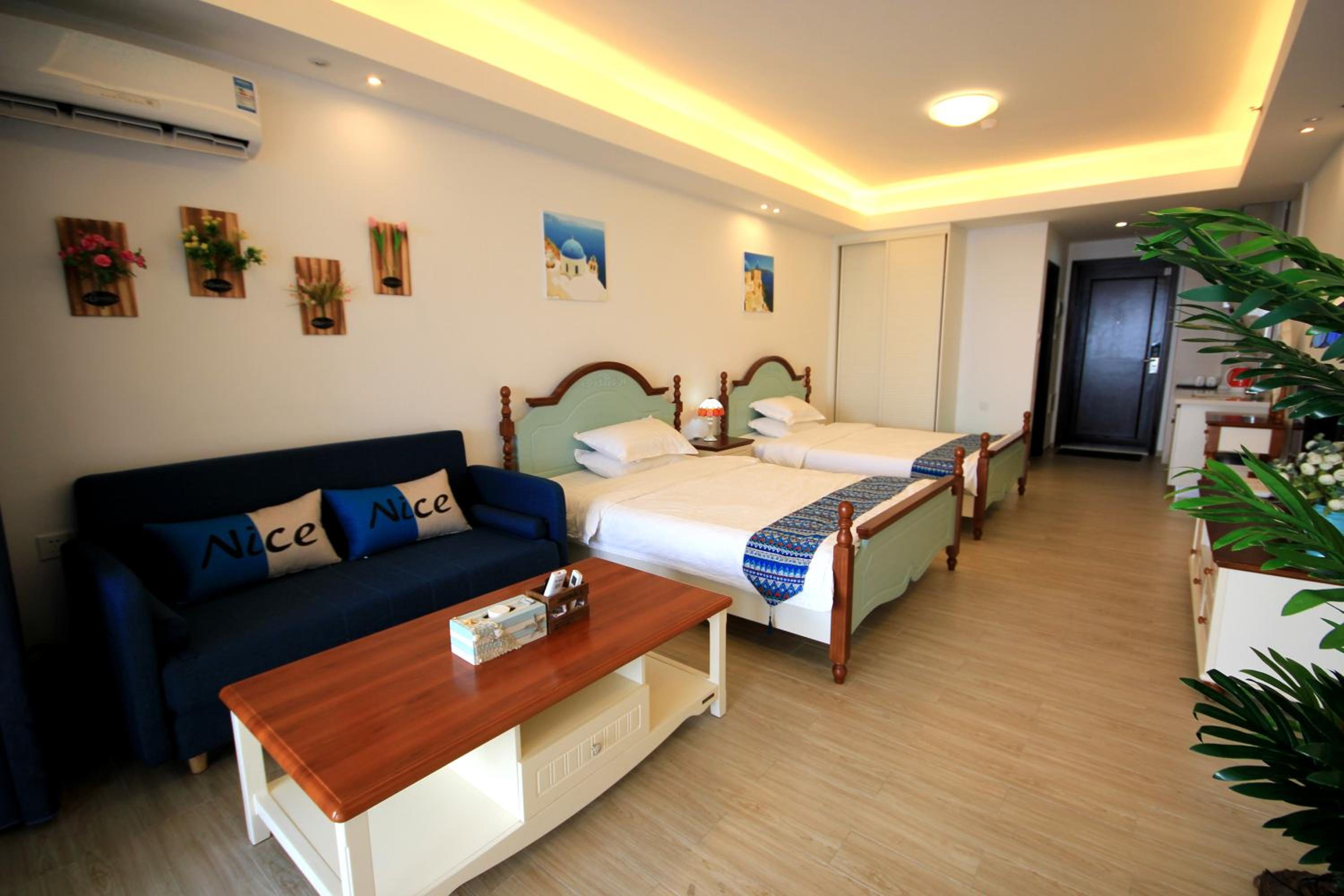 Studio Apartment with Sea View photo 1