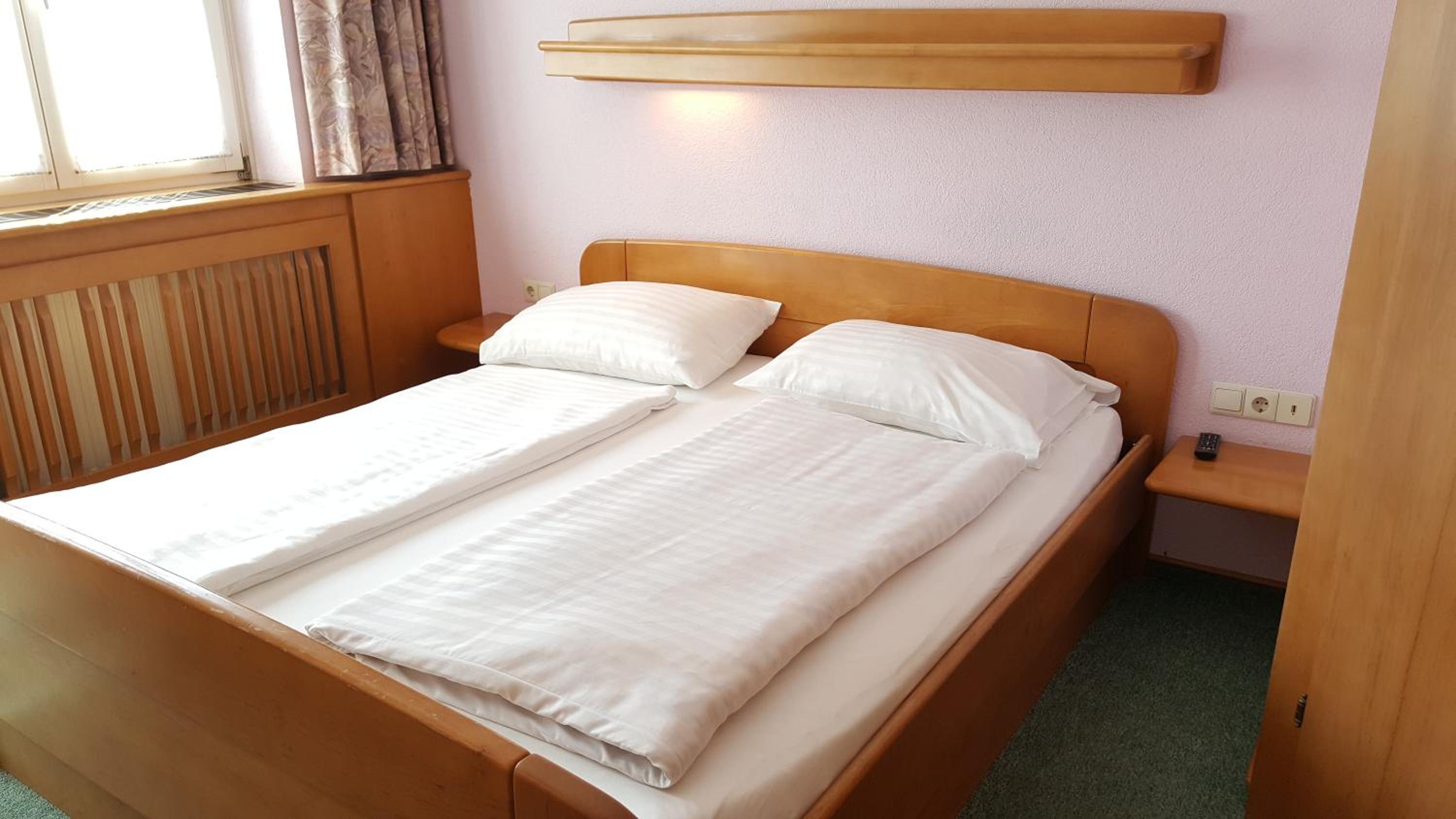 Double or Twin Room photo 1