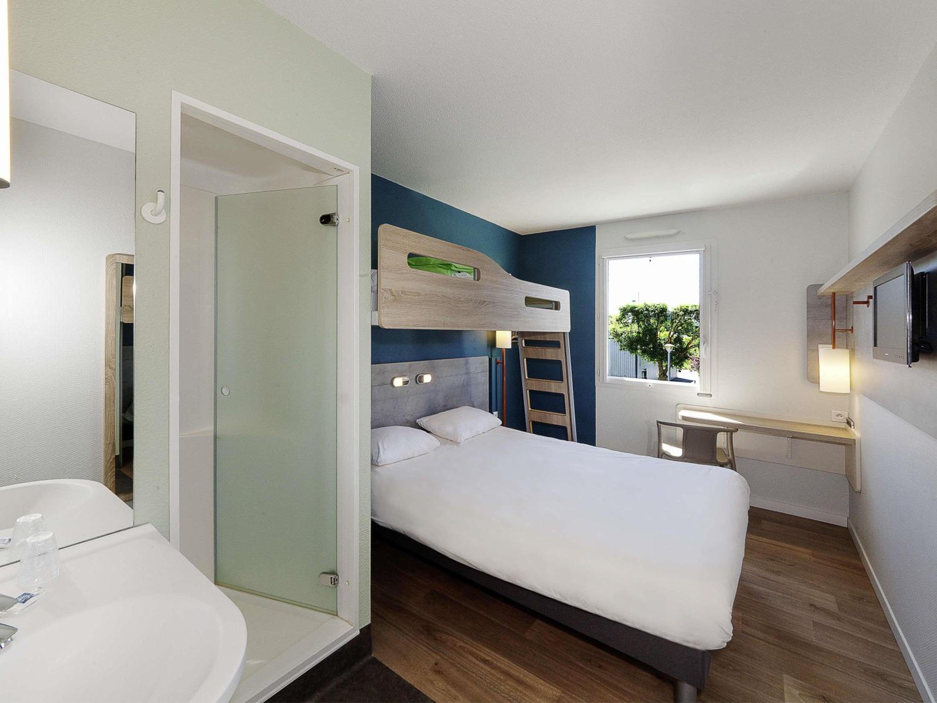 Triple Room with One Large Bed and One Bunk Bed