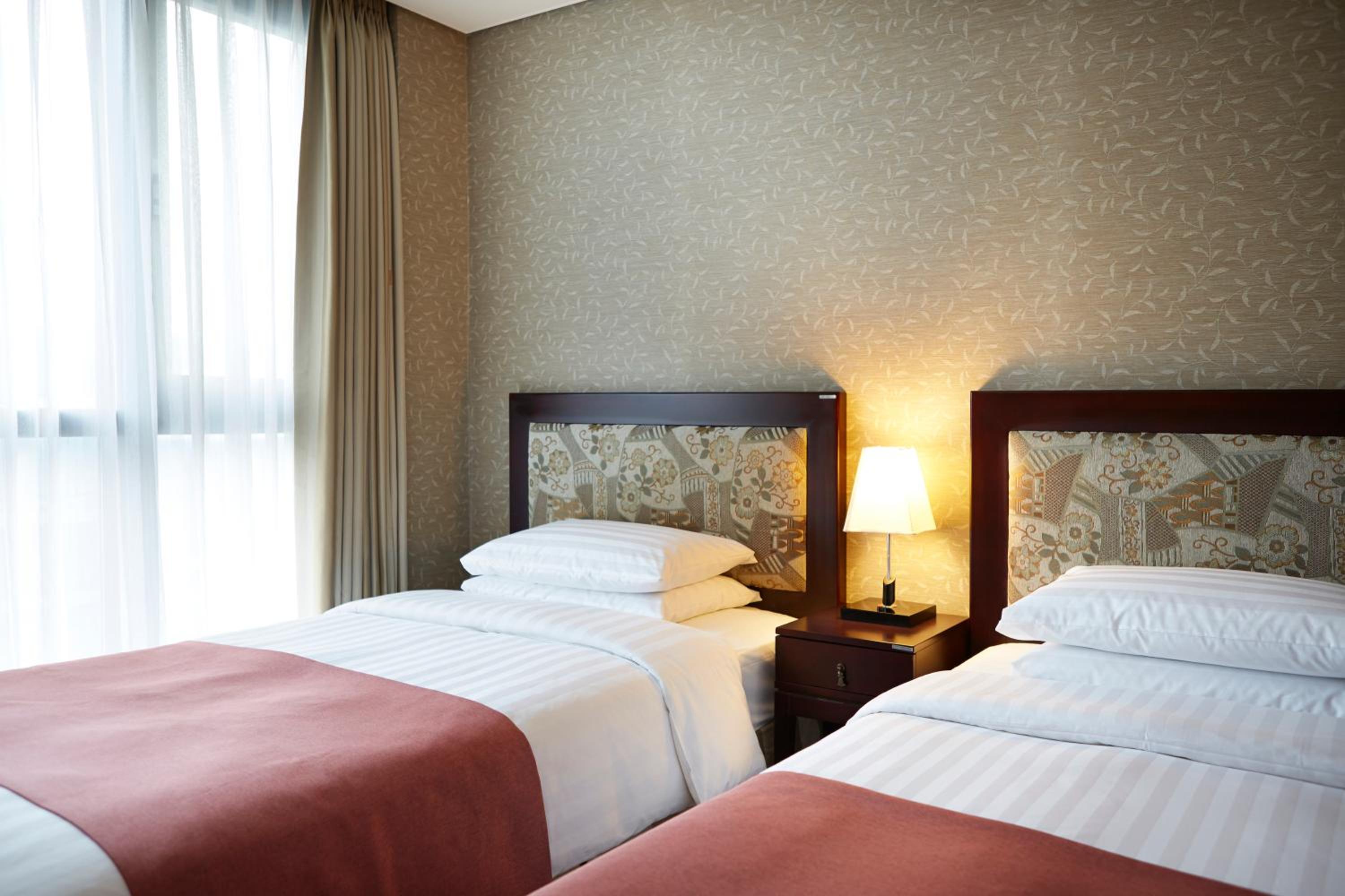Deluxe Twin Room photo 3