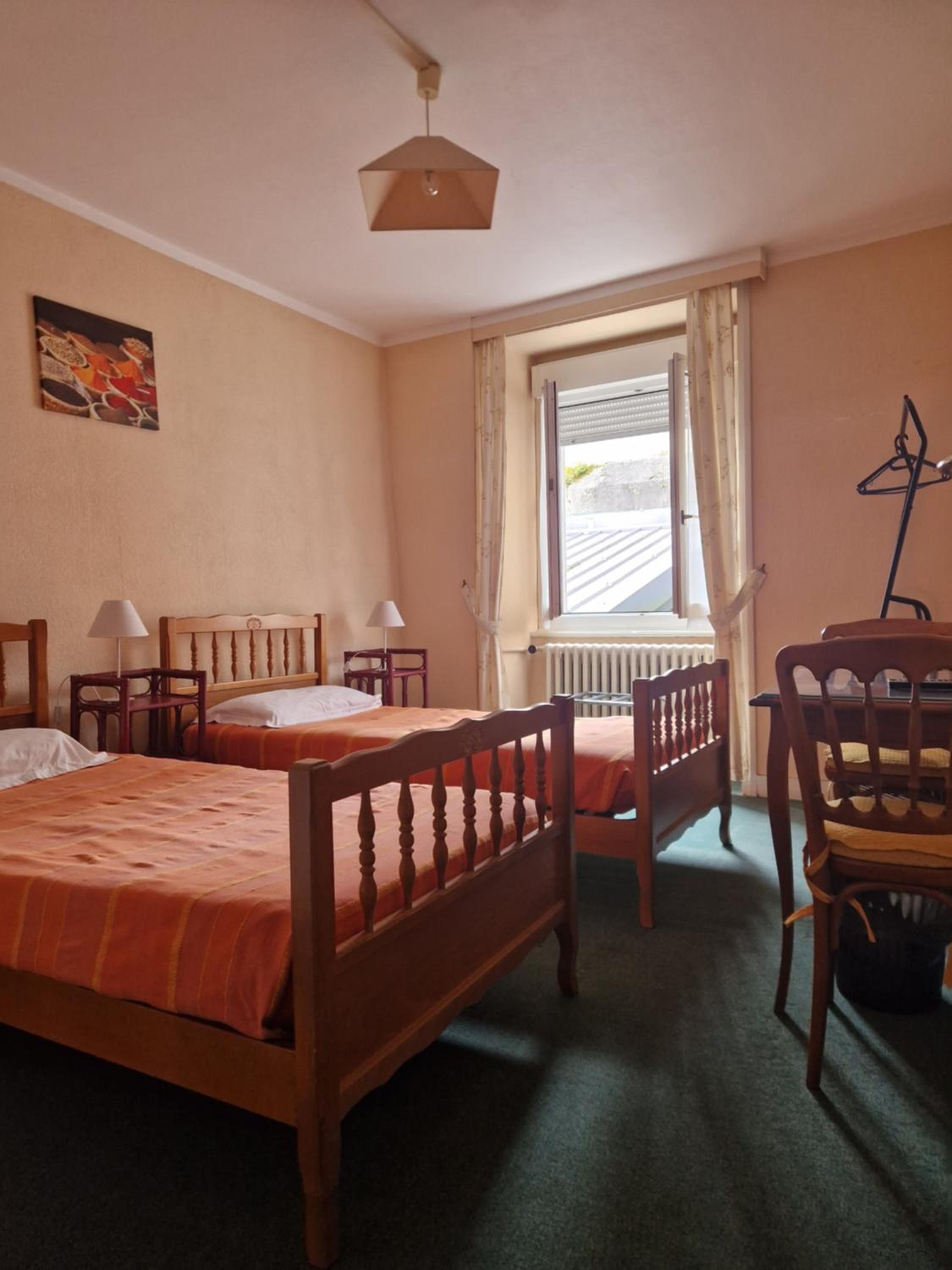 Twin Room with Shared Toilet