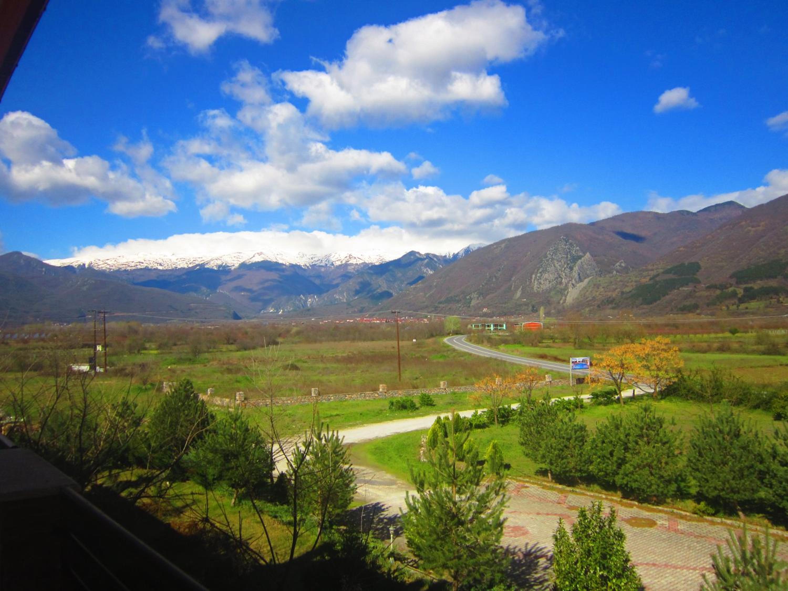 Double Room with Mountain View - Photo 14
