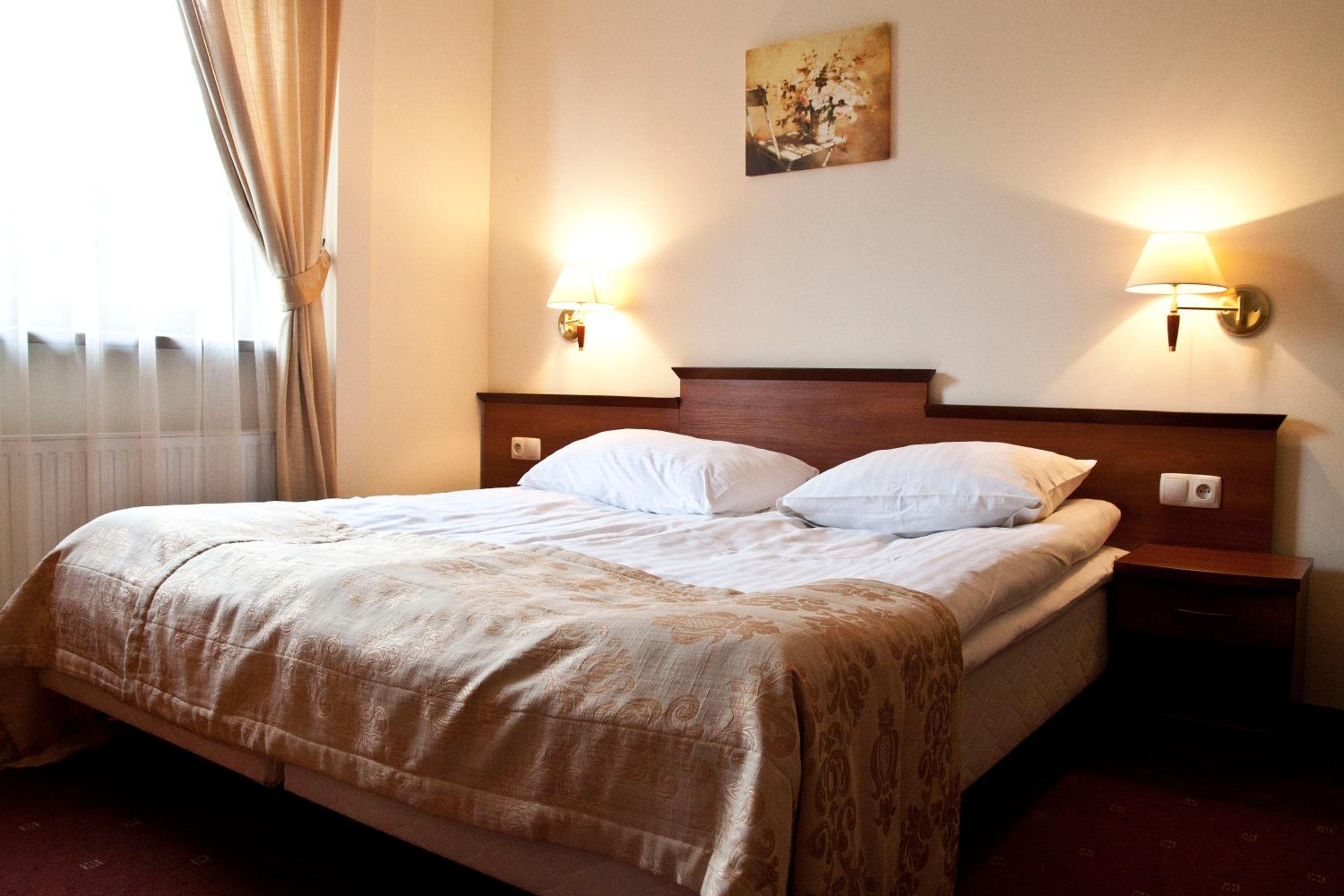 Double Room - Photo 3