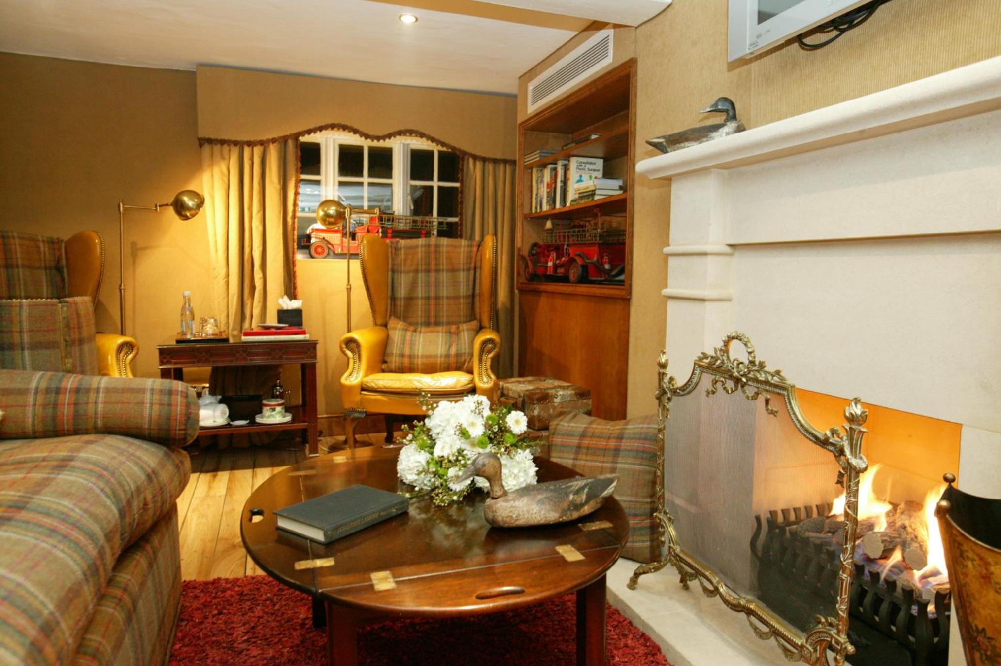 Duplex Cottage Suite - Photo 2