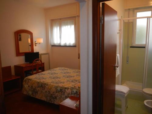 Budget Double Room photo 1