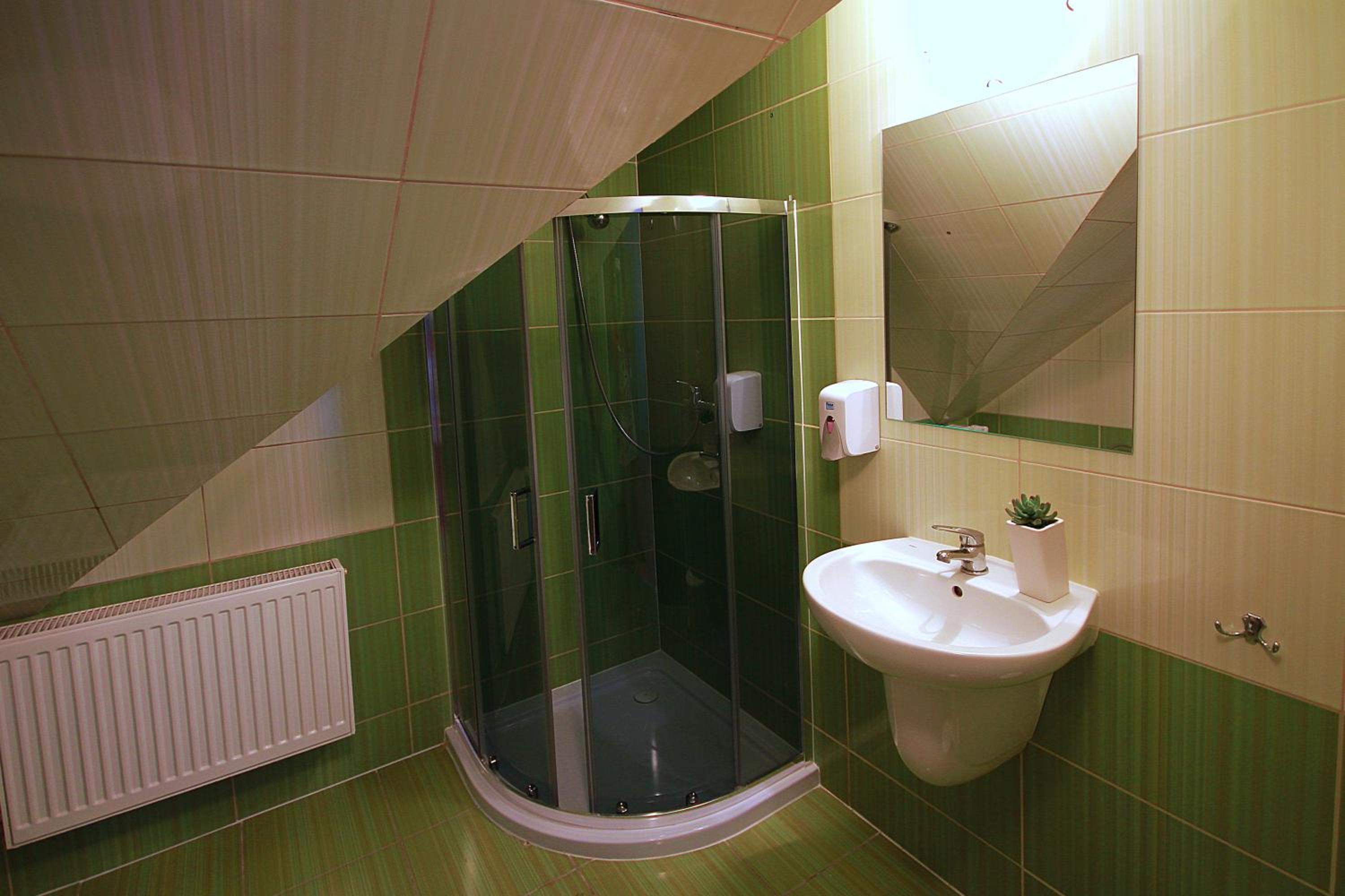 Standard Triple Room - Photo 8