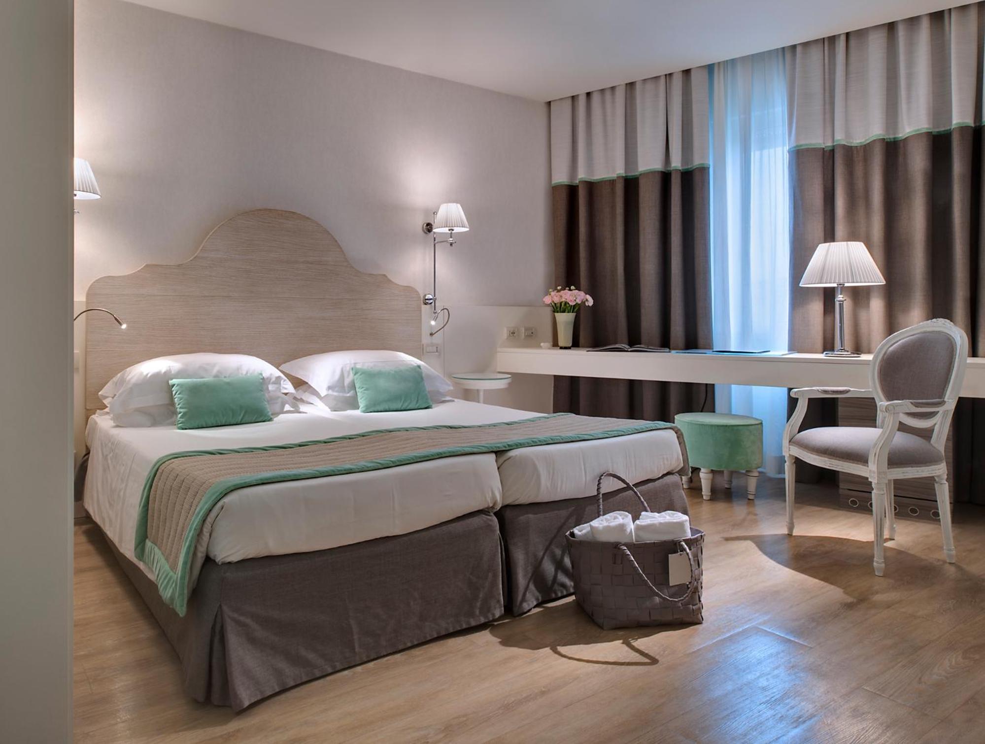 Standard Double or Twin Room photo 1