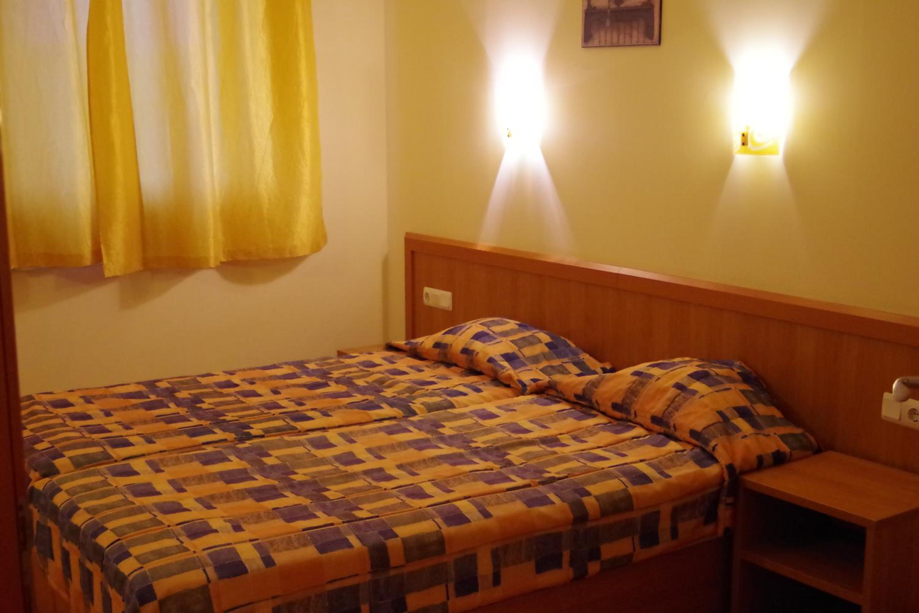 One-Bedroom Apartment with Balcony - Photo 1