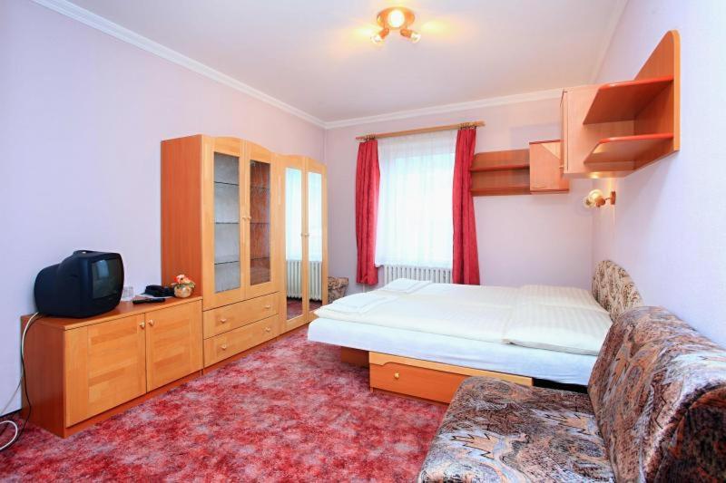 Double Or Twin Room photo 3