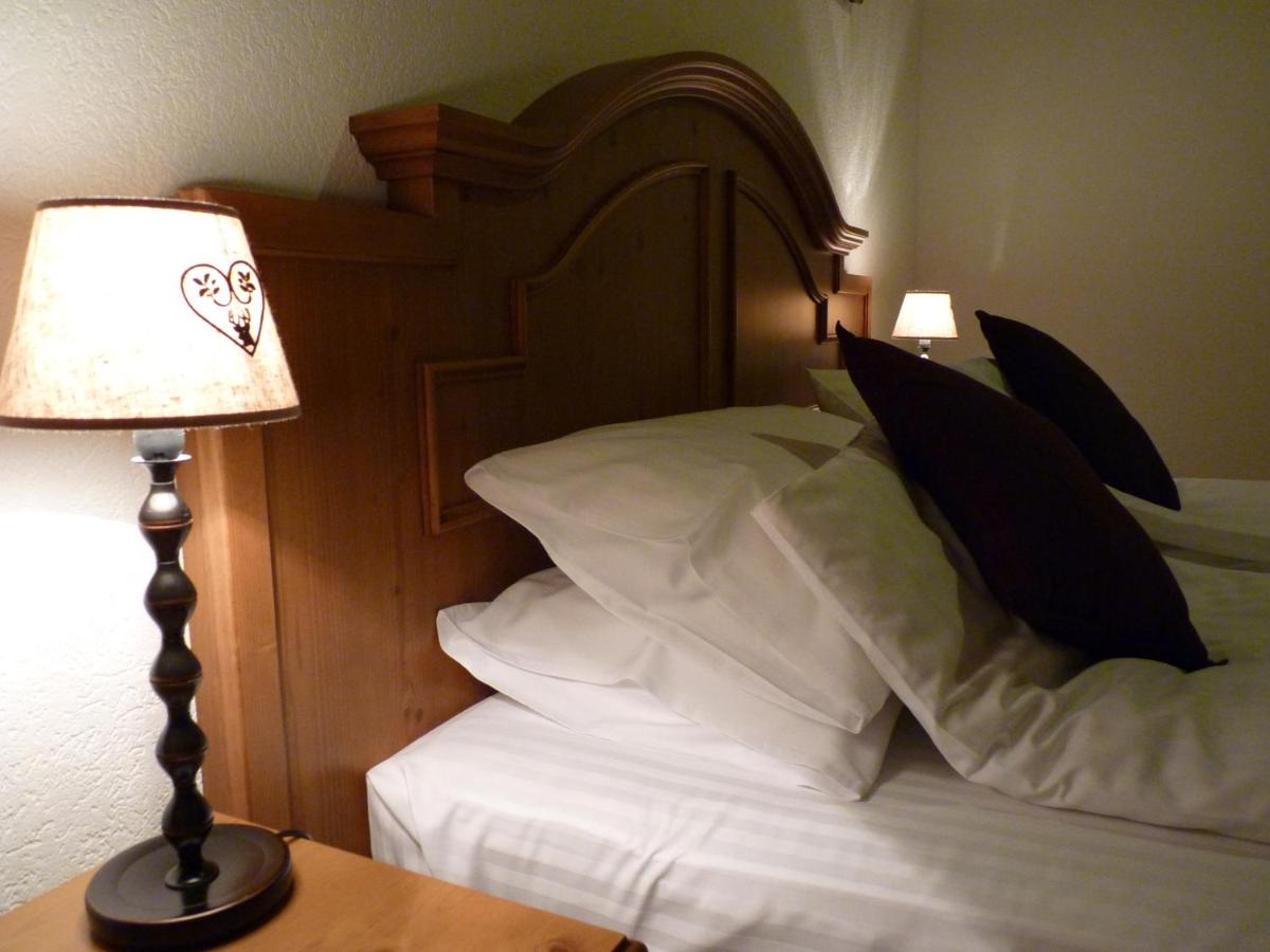 Double or Twin Room photo 3