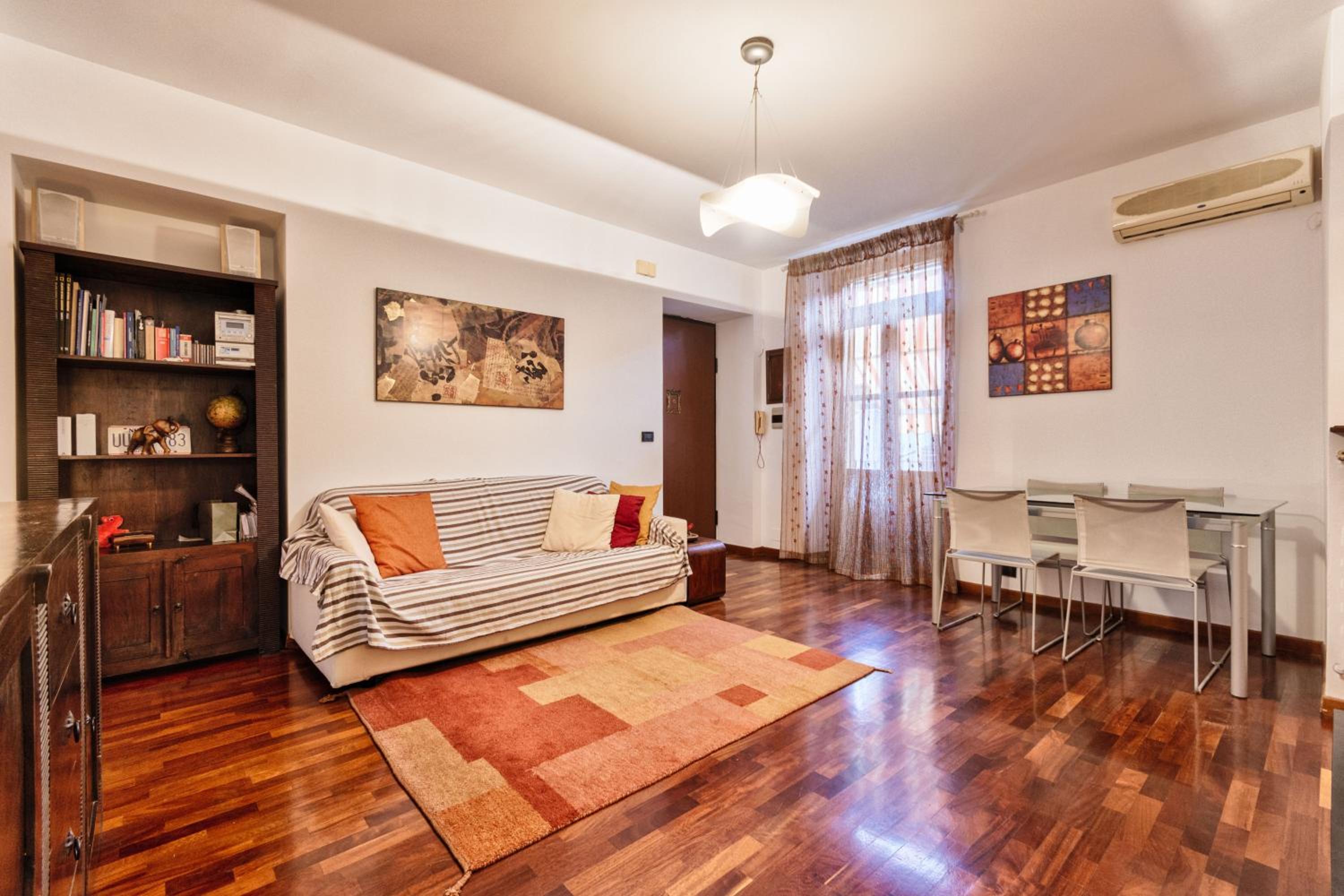 Apartment - Photo 1