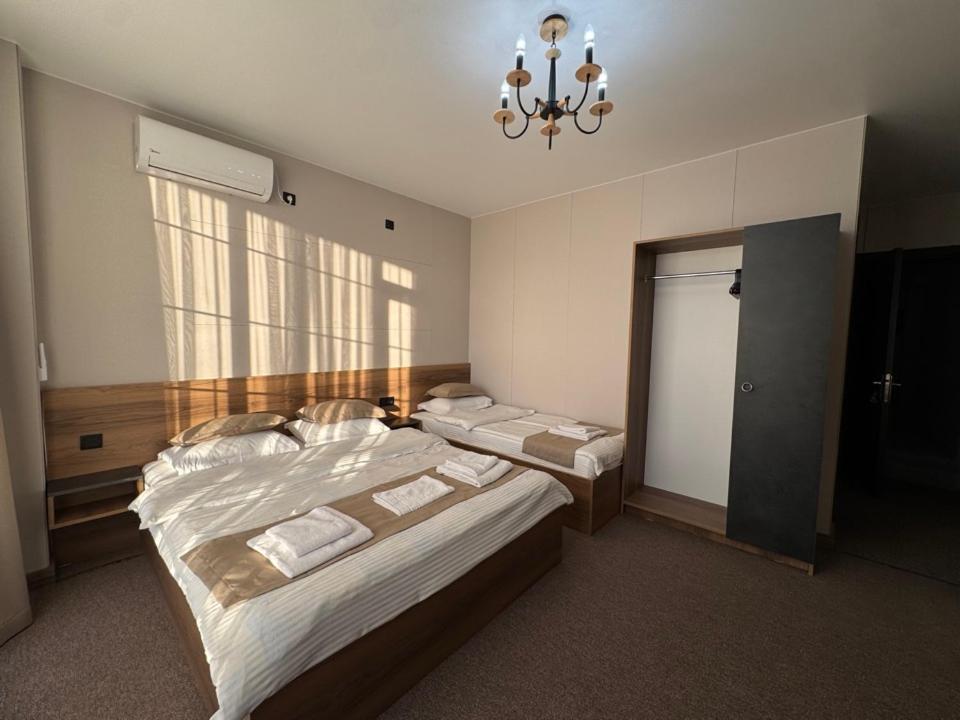 Triple Room with Pool View