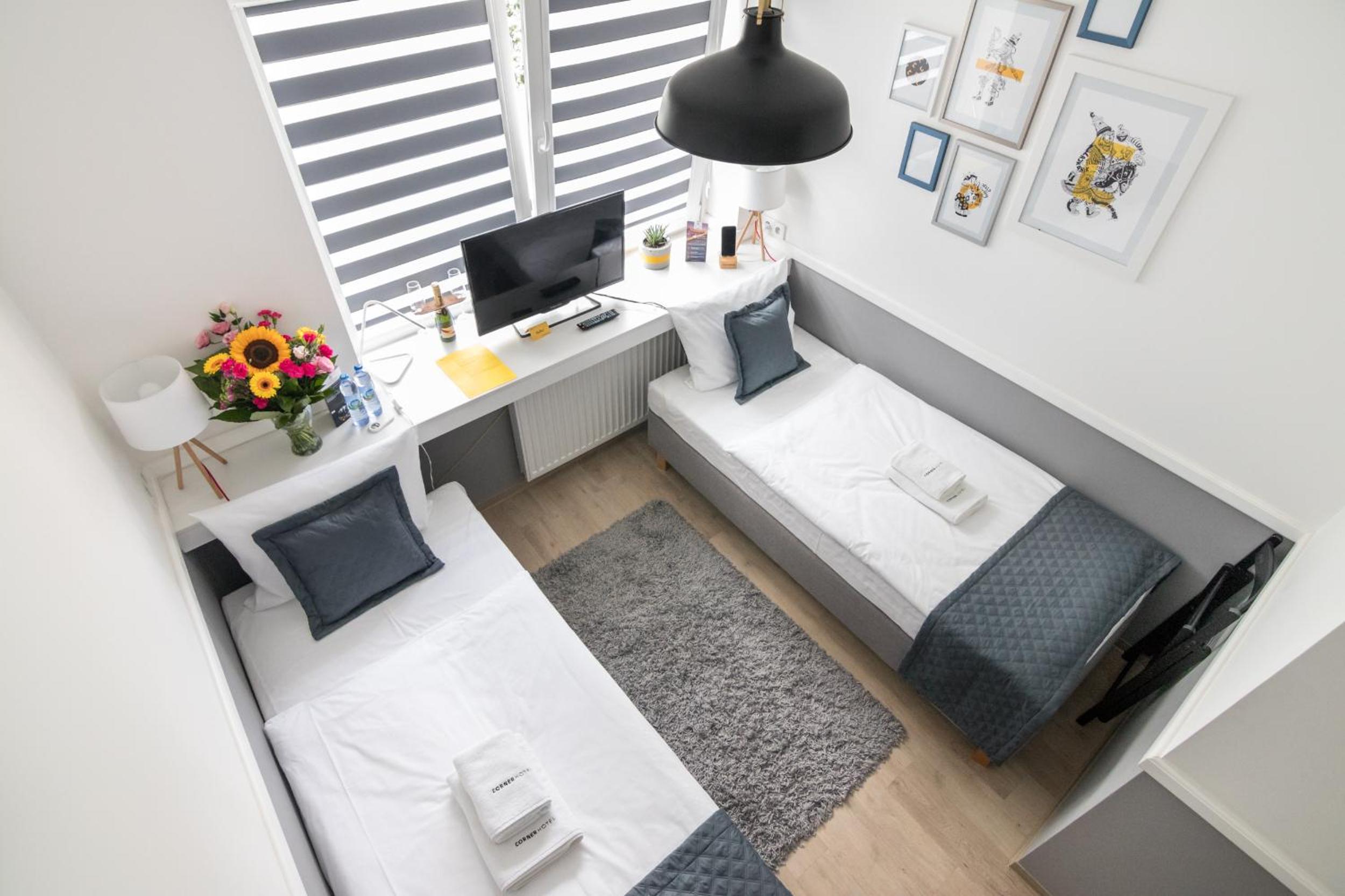 Economy Twin Room photo 1
