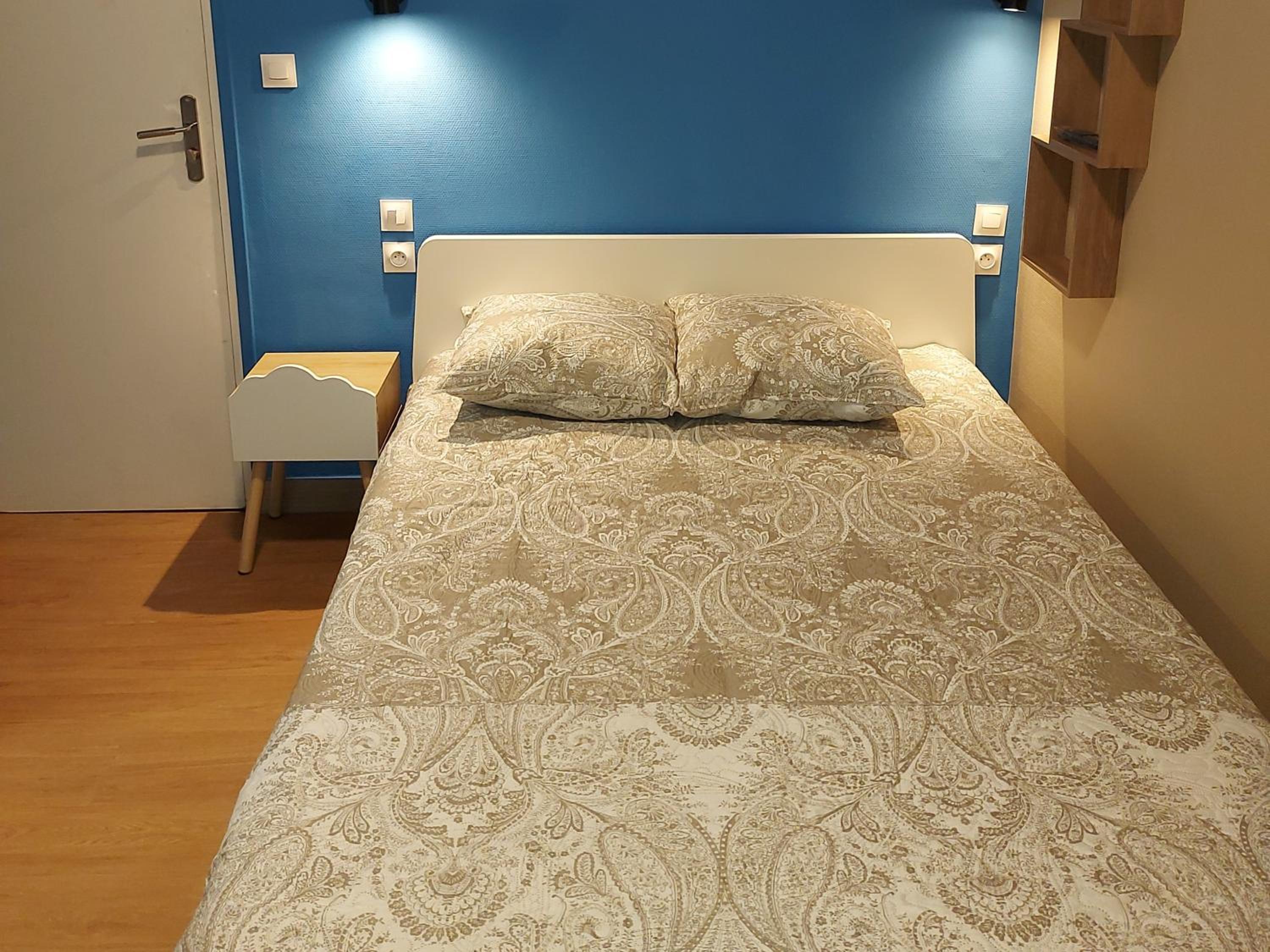 Double Room with Private External Bathroom