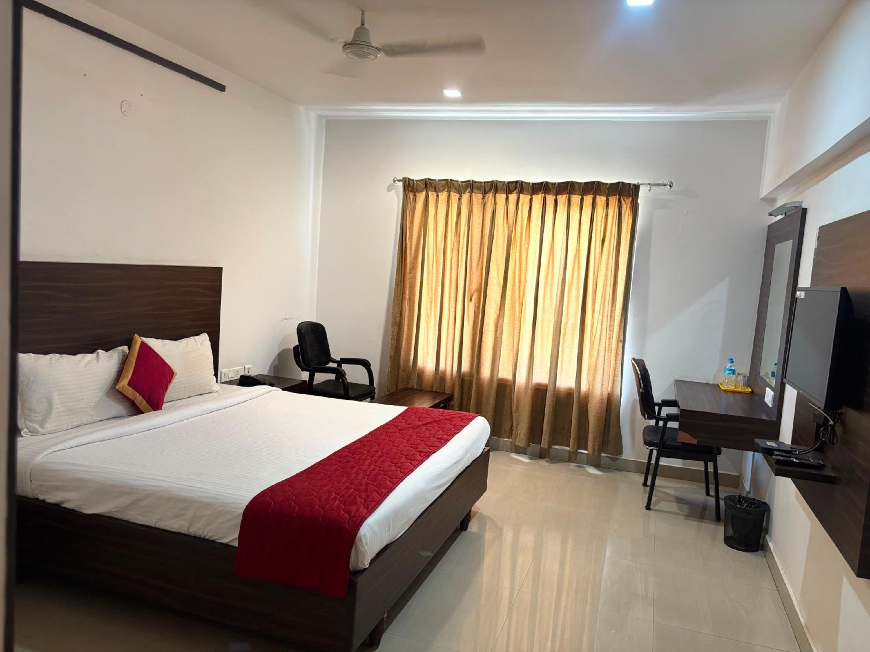 Double Room with Lake View
