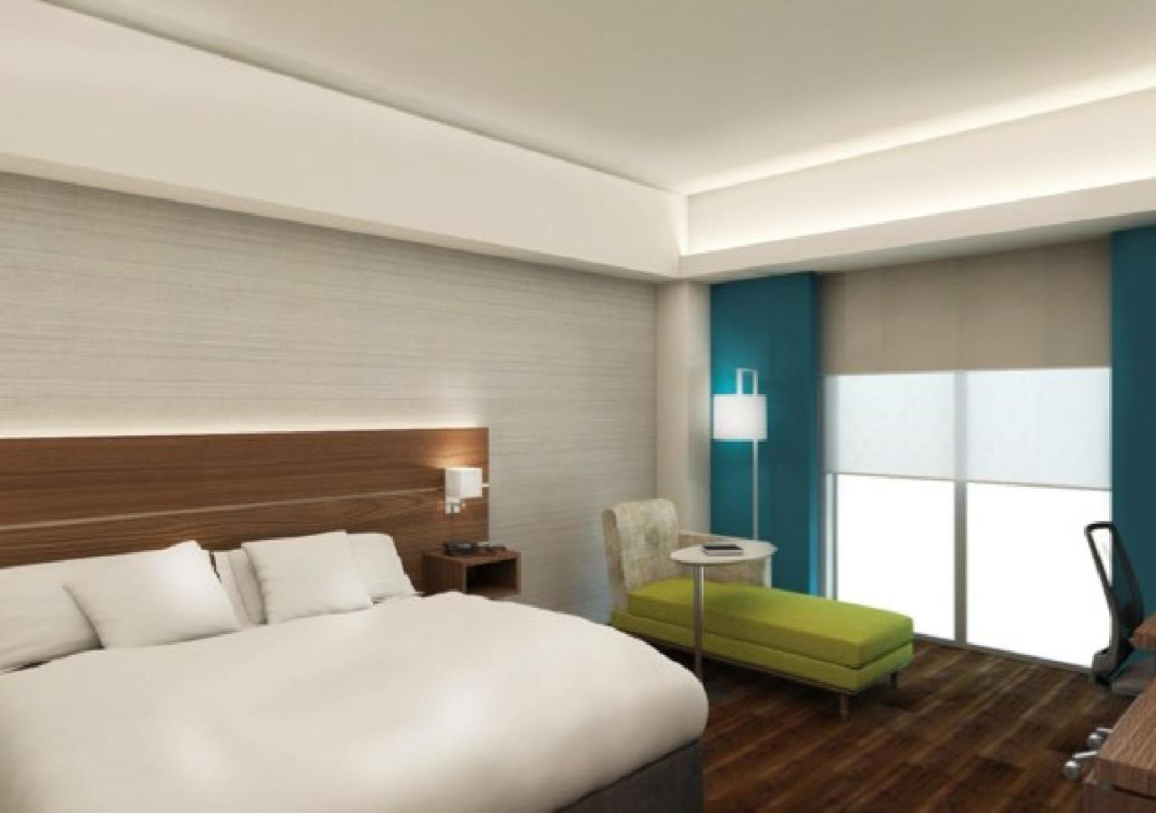 King Suite - Photo 1