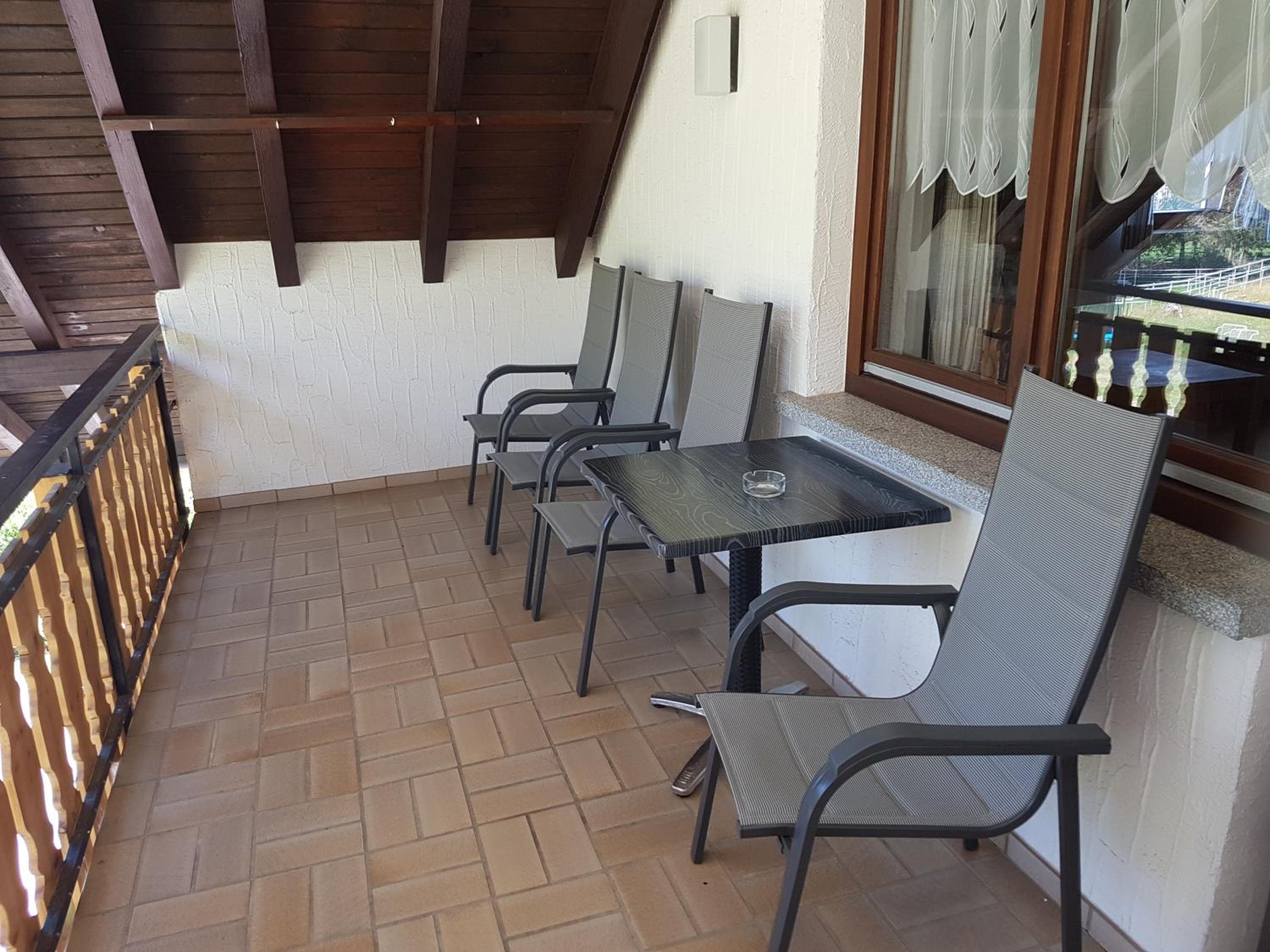 Apartment with Balcony photo 2