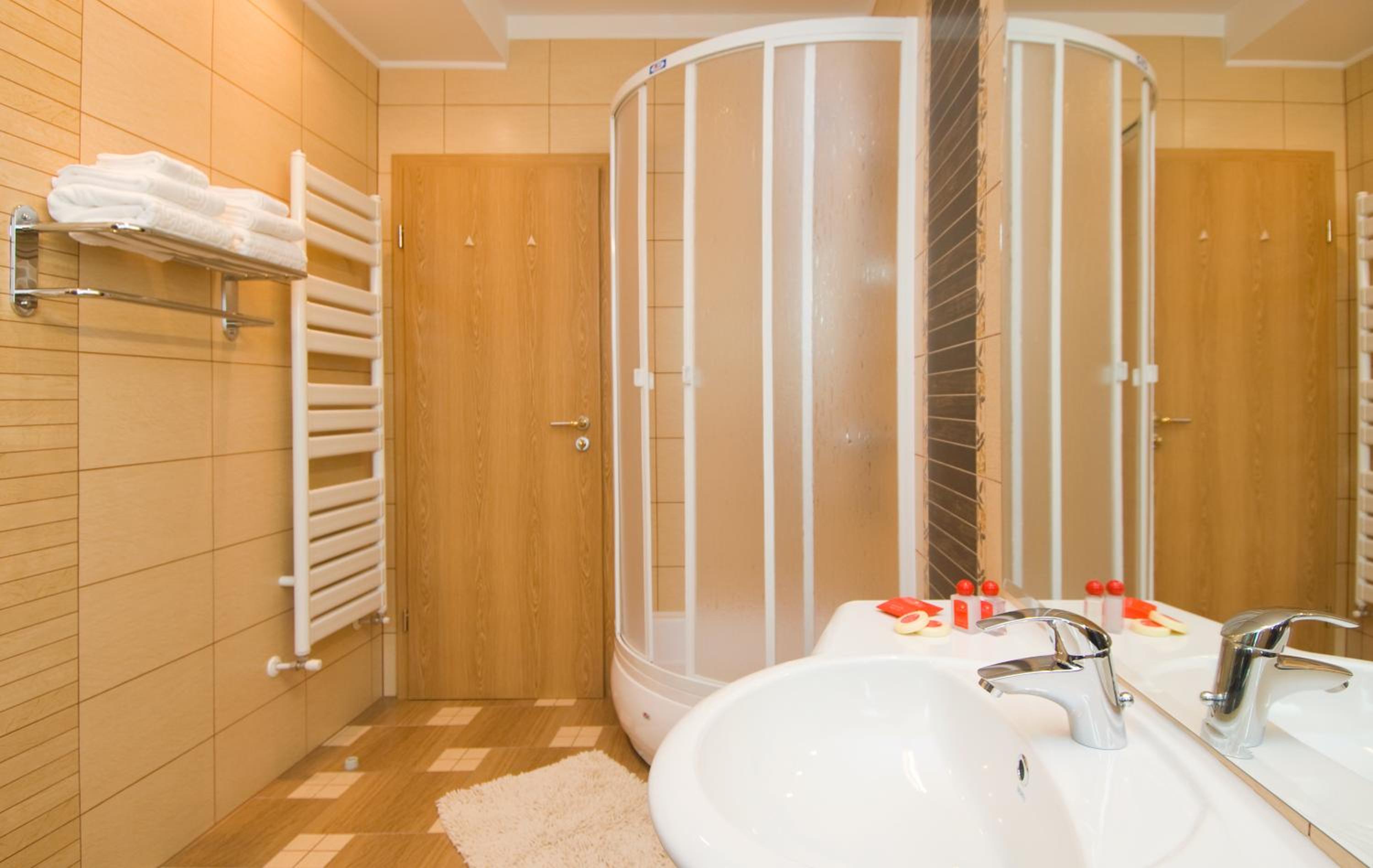 Deluxe Double Room - 4 stars - Photo 6