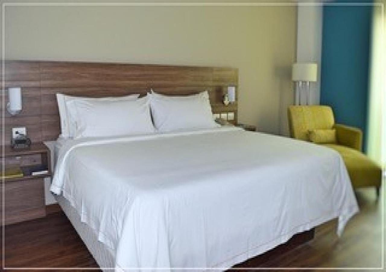 Standard King Room - Photo 1
